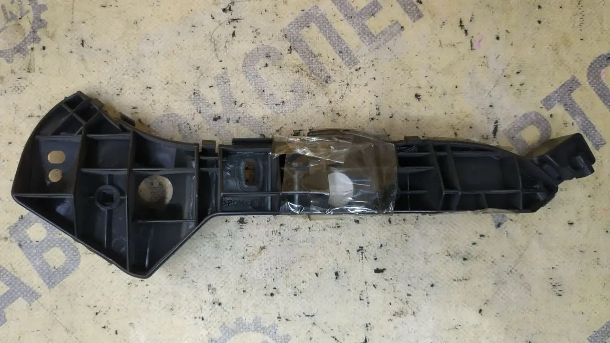 https://ycs.partsauto.market/partsauto-images/thmbs/userImages/87497919e31020c6b1c735431d06908a/part/15d2c261-2689-4946-8056-5f75e41b673f_1786605679434.jpg
