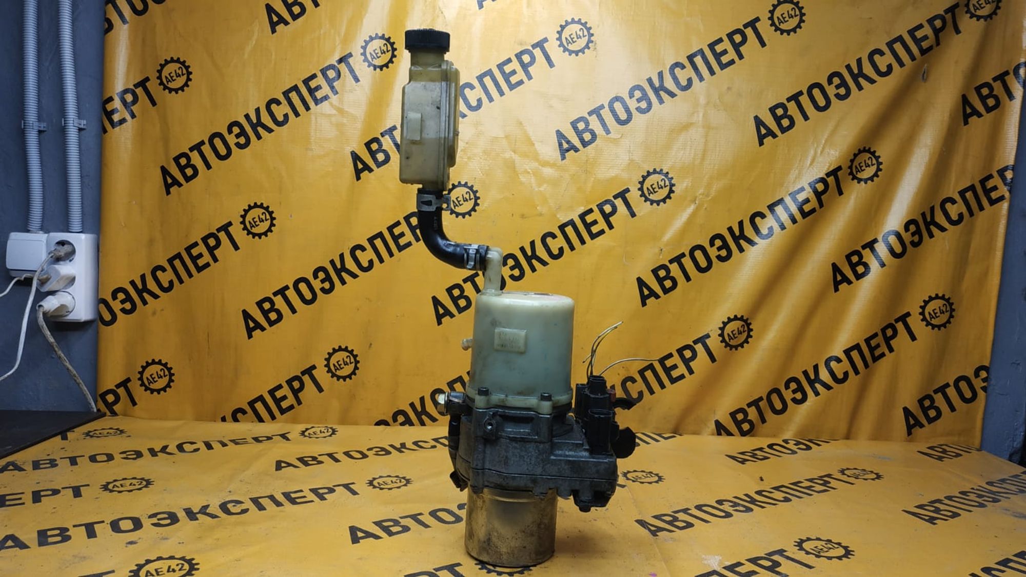 https://ycs.partsauto.market/partsauto-images/thmbs/userImages/87497919e31020c6b1c735431d06908a/part/1bb802ba-2dc1-4891-82b5-3ebe8503e4f3_1741667167113.jpg