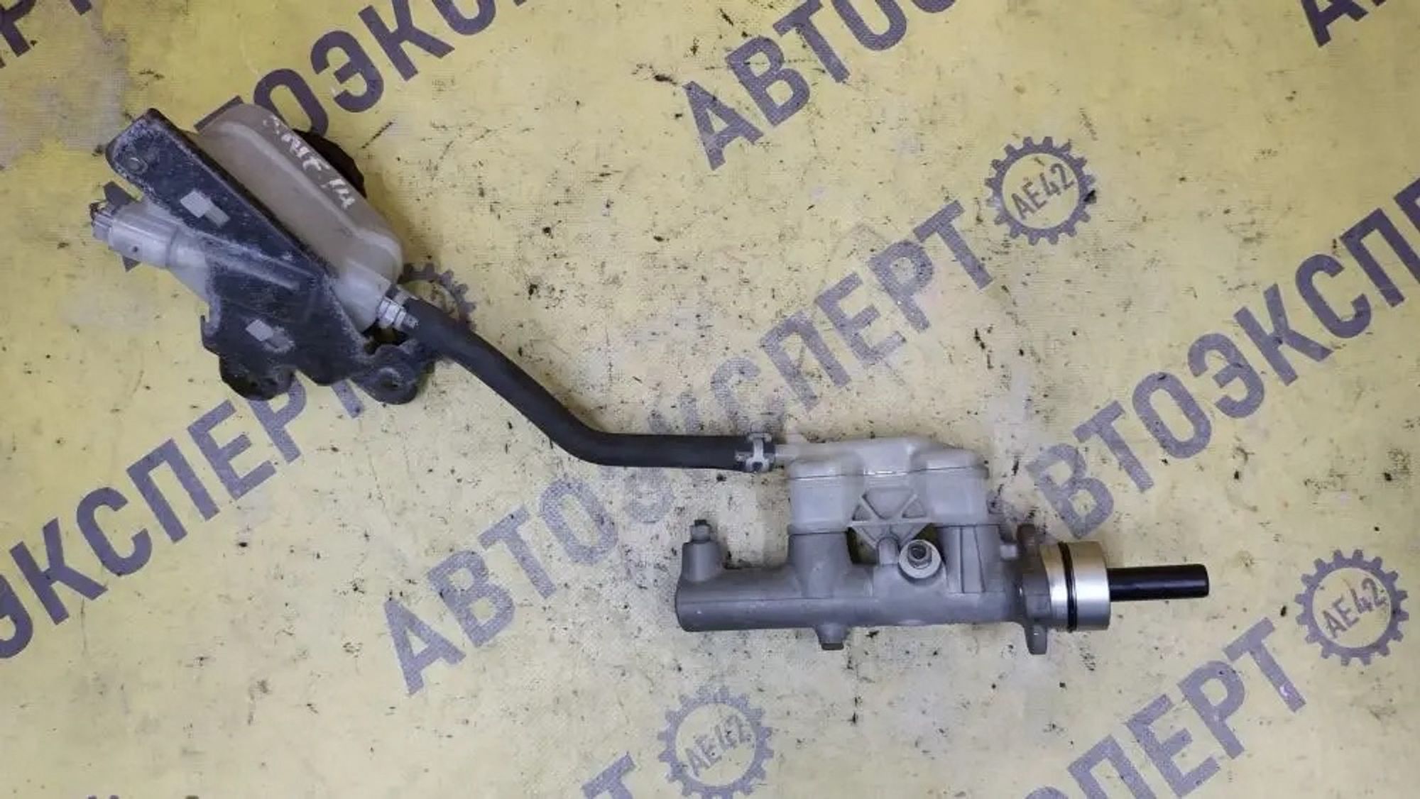https://ycs.partsauto.market/partsauto-images/thmbs/userImages/87497919e31020c6b1c735431d06908a/part/1bef5506-2d26-44de-8379-de93d4158d58_1780324922307.jpg