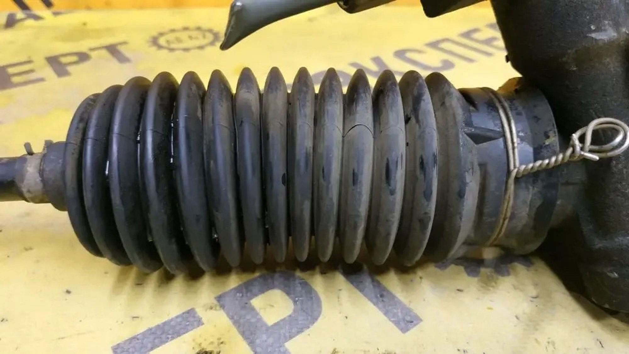 https://ycs.partsauto.market/partsauto-images/thmbs/userImages/87497919e31020c6b1c735431d06908a/part/1c86c671-3013-470b-a371-2c621000570a_1778842935901.jpg