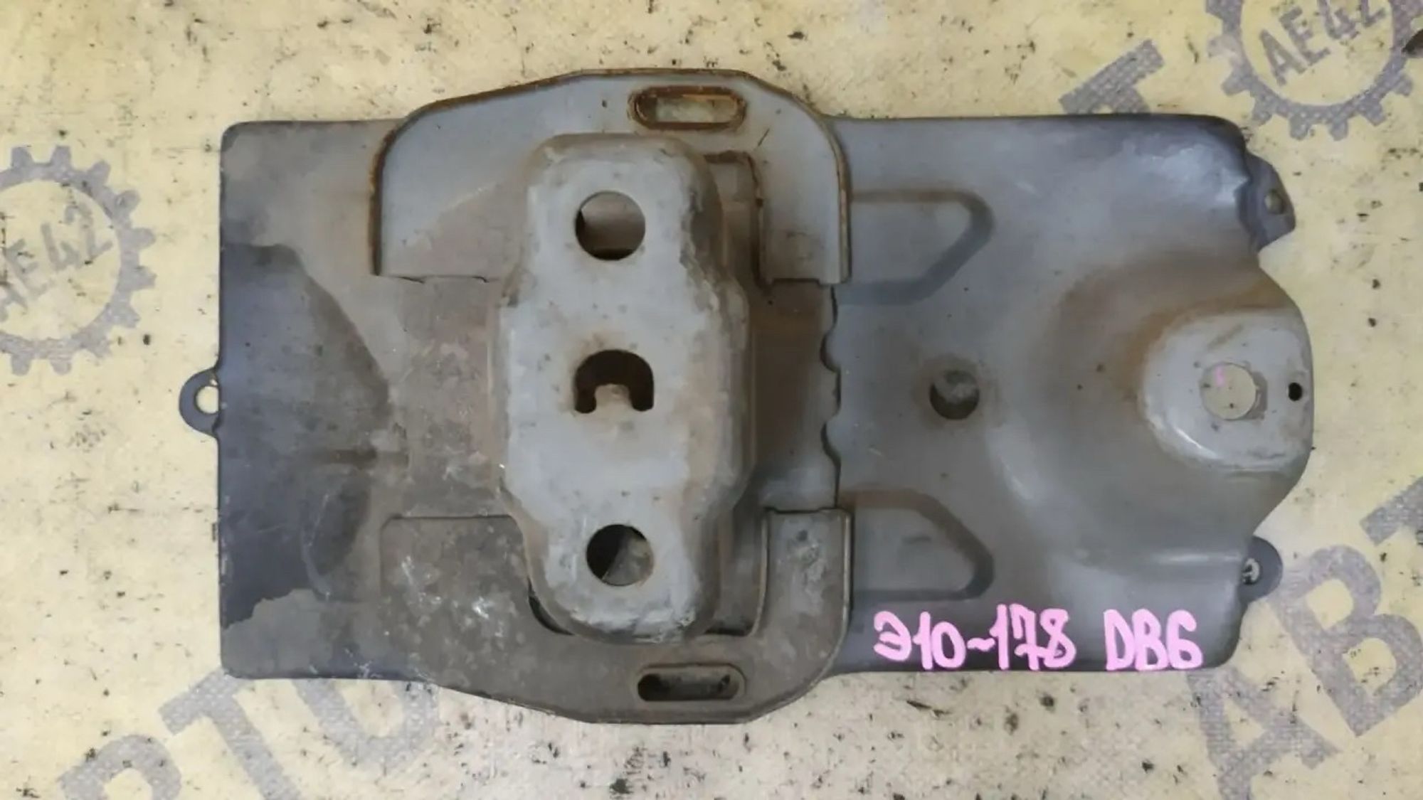 https://ycs.partsauto.market/partsauto-images/thmbs/userImages/87497919e31020c6b1c735431d06908a/part/1d395962-c587-4961-ab79-7ec2551f7041_1784609038812.jpg