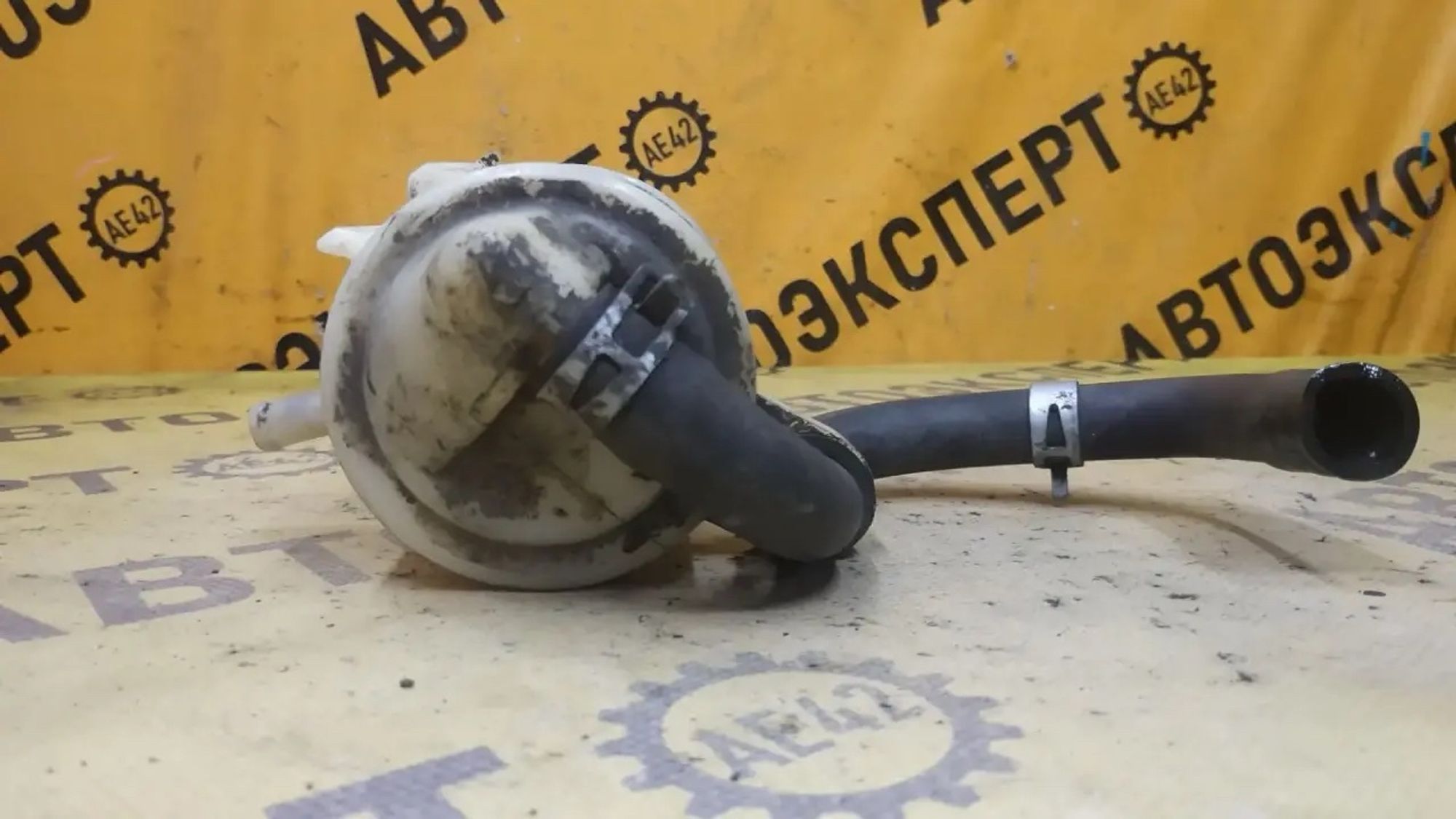 https://ycs.partsauto.market/partsauto-images/thmbs/userImages/87497919e31020c6b1c735431d06908a/part/1d8dcfd9-5b16-49b3-9706-84cbbab6fcac_1782896752039.jpg