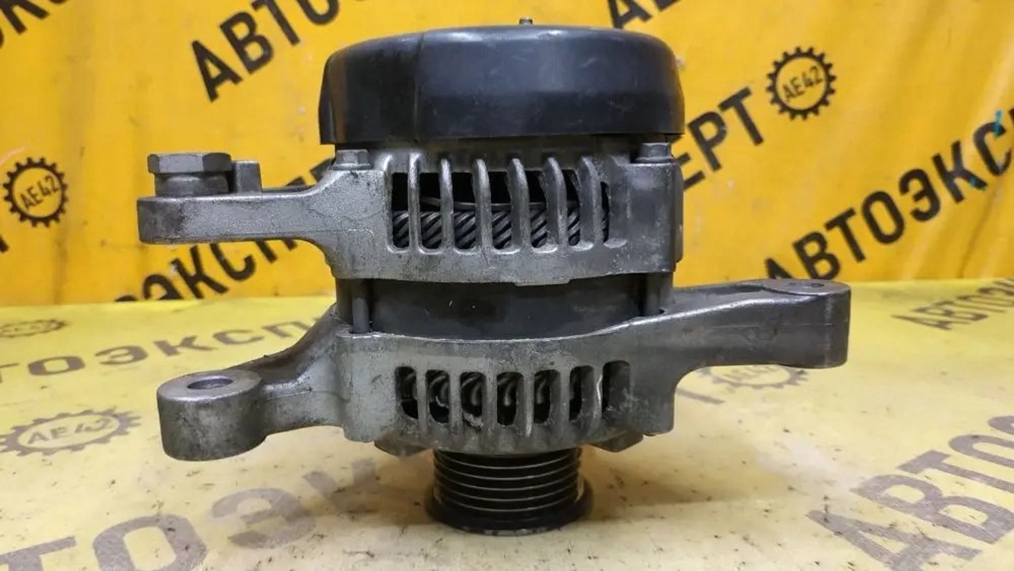 https://ycs.partsauto.market/partsauto-images/thmbs/userImages/87497919e31020c6b1c735431d06908a/part/1ddf4fd8-64b3-454e-a2b1-64f0a3352724_1777543660280.jpg