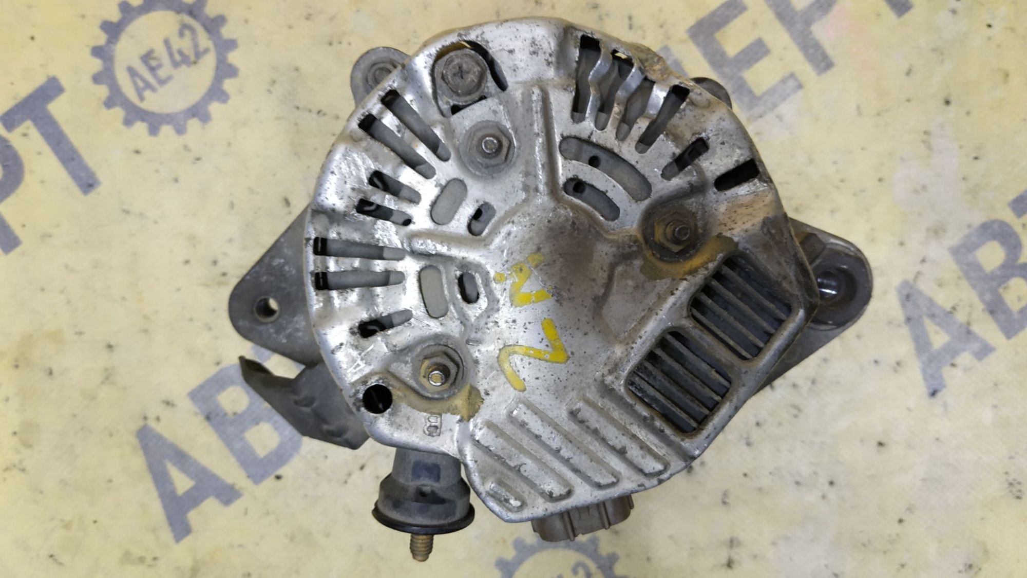 https://ycs.partsauto.market/partsauto-images/thmbs/userImages/87497919e31020c6b1c735431d06908a/part/2d5ec4aa-f247-423e-b8b2-f8ae11d75532_1777882474591.jpg
