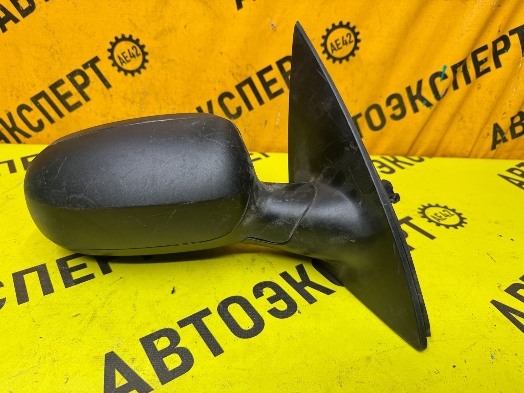 https://ycs.partsauto.market/partsauto-images/thmbs/userImages/87497919e31020c6b1c735431d06908a/part/2e380336-0050-4168-995c-9ab62b5ee513_1758777600140.jpg