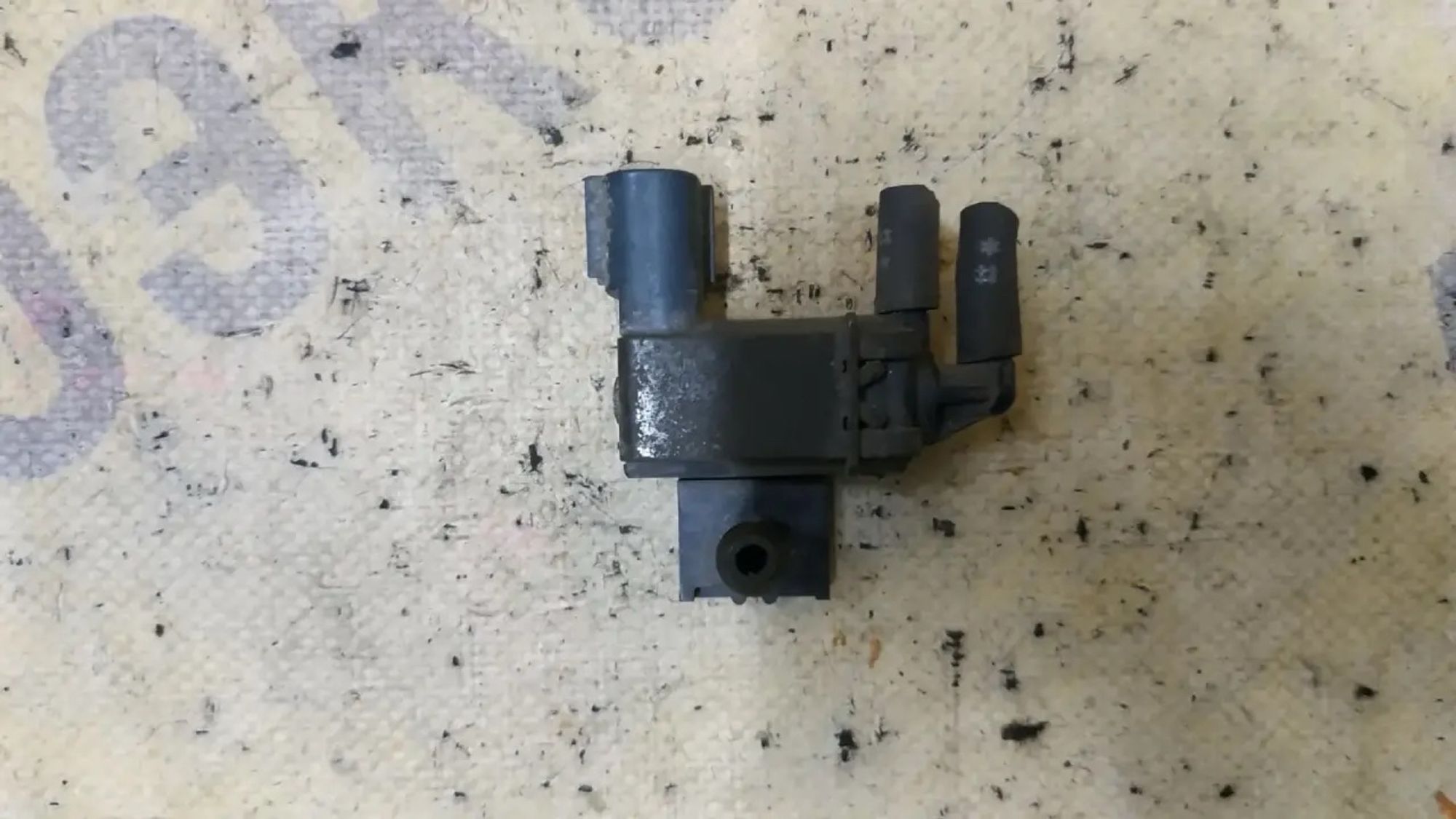 https://ycs.partsauto.market/partsauto-images/thmbs/userImages/87497919e31020c6b1c735431d06908a/part/2f15b38e-7a70-4b6f-a70a-7c6d35a81102_1781834554229.jpg