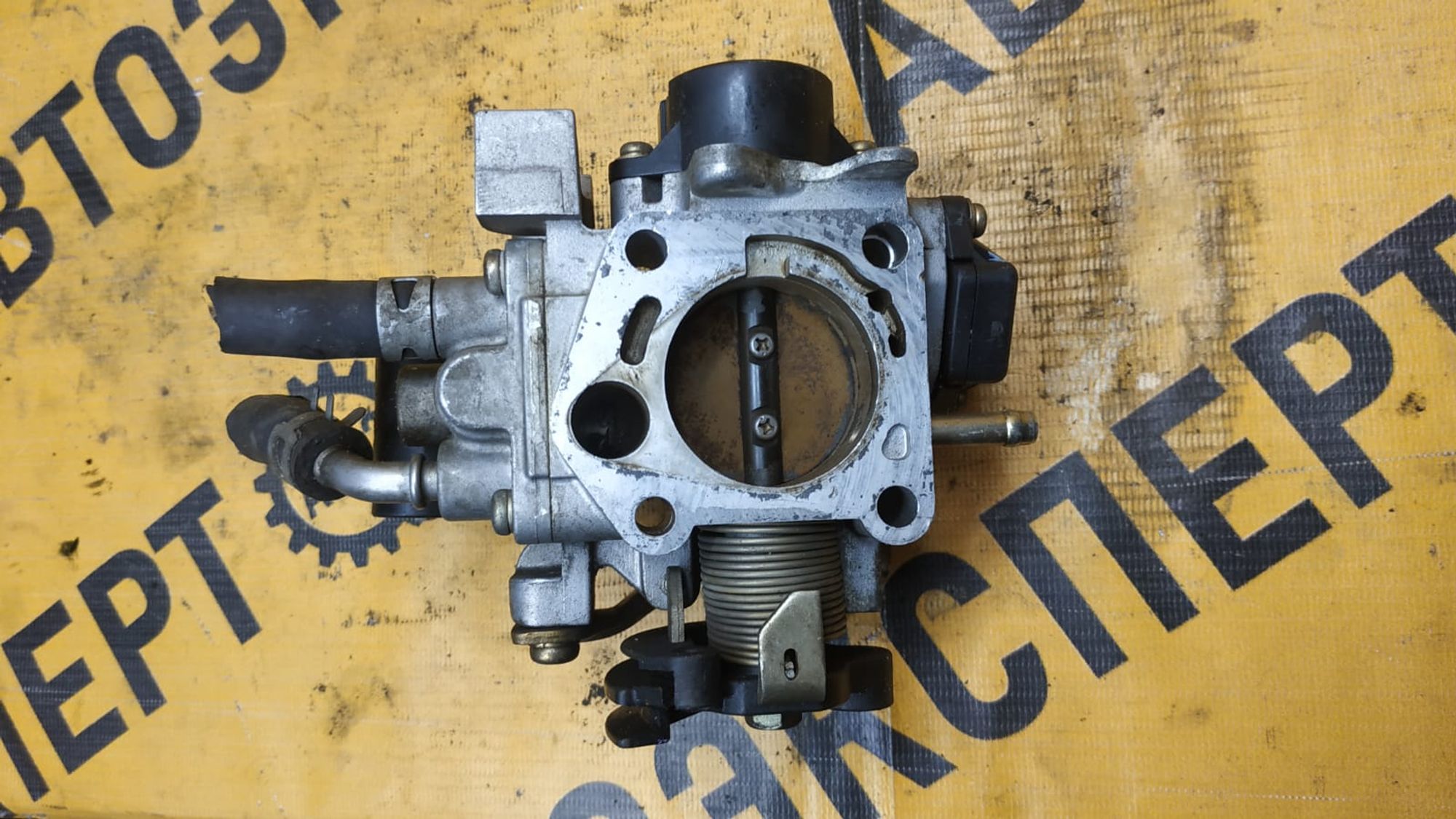 https://ycs.partsauto.market/partsauto-images/thmbs/userImages/87497919e31020c6b1c735431d06908a/part/2f9abf54-b77e-4a33-bafb-6c52332a366e_1742540151743.jpg