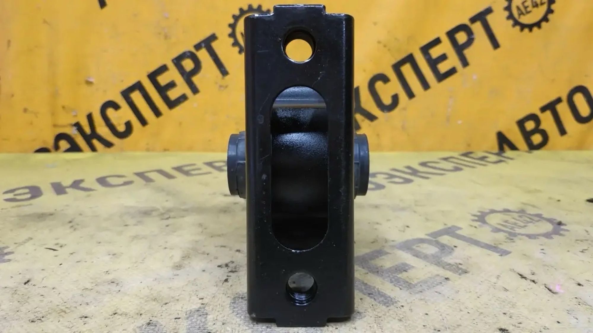 https://ycs.partsauto.market/partsauto-images/thmbs/userImages/87497919e31020c6b1c735431d06908a/part/3bcf76c9-68e1-4271-8691-2404c82dbf0e_1784268161859.jpg