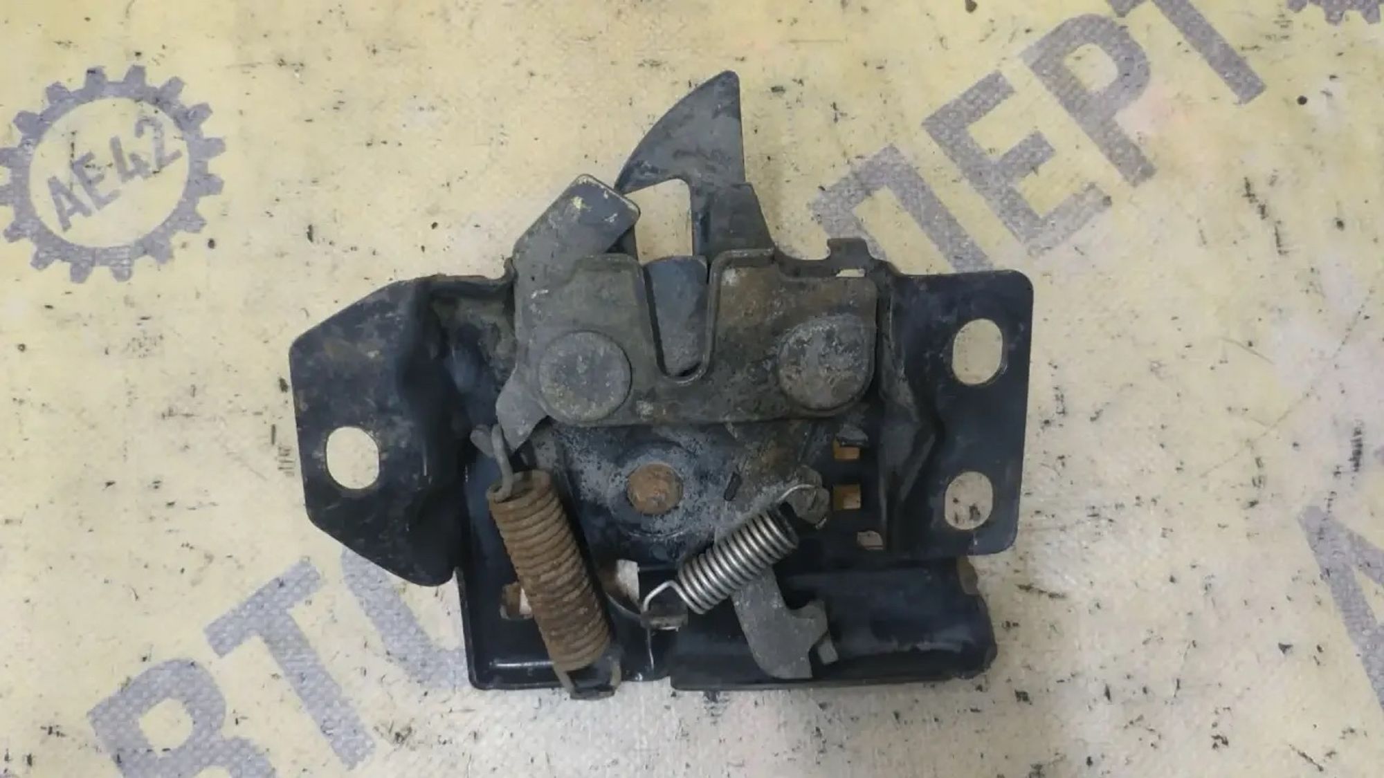 https://ycs.partsauto.market/partsauto-images/thmbs/userImages/87497919e31020c6b1c735431d06908a/part/3c2ab251-08be-4bbb-bd75-908b1171ee87_1782896730065.jpg