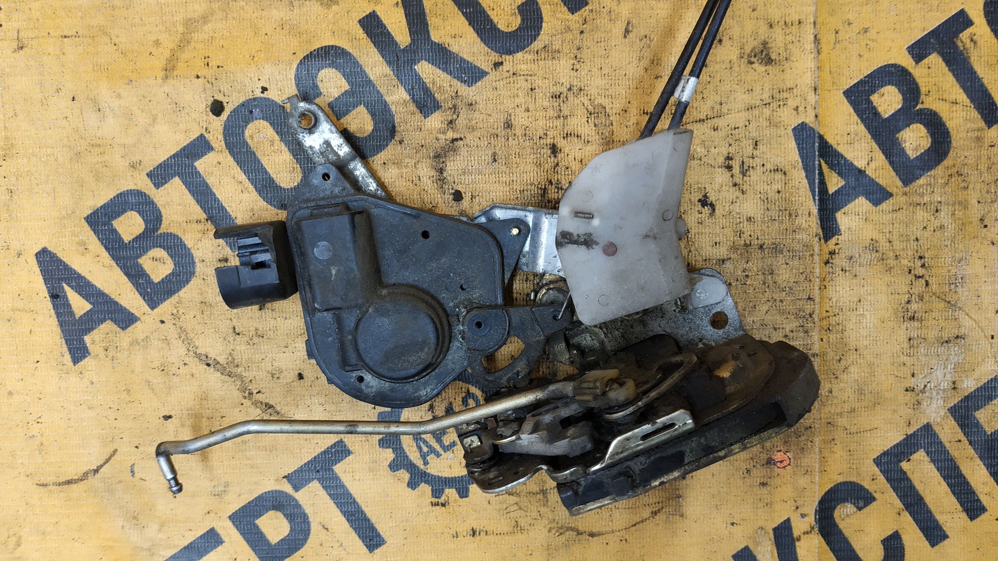 https://ycs.partsauto.market/partsauto-images/thmbs/userImages/87497919e31020c6b1c735431d06908a/part/4204d960-9986-4239-b997-422afd86768a_1748939485287.jpg