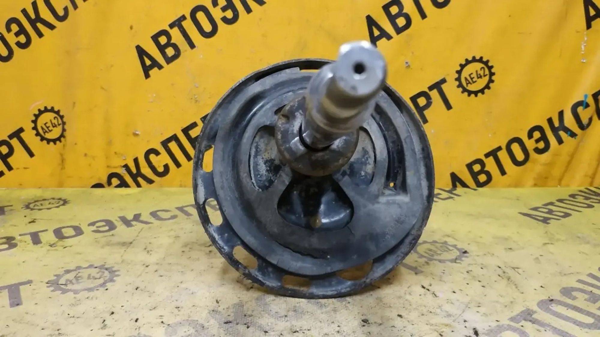 https://ycs.partsauto.market/partsauto-images/thmbs/userImages/87497919e31020c6b1c735431d06908a/part/429509ee-7fbb-481c-9c9a-a8aa25771d6a_1784714016627.jpg