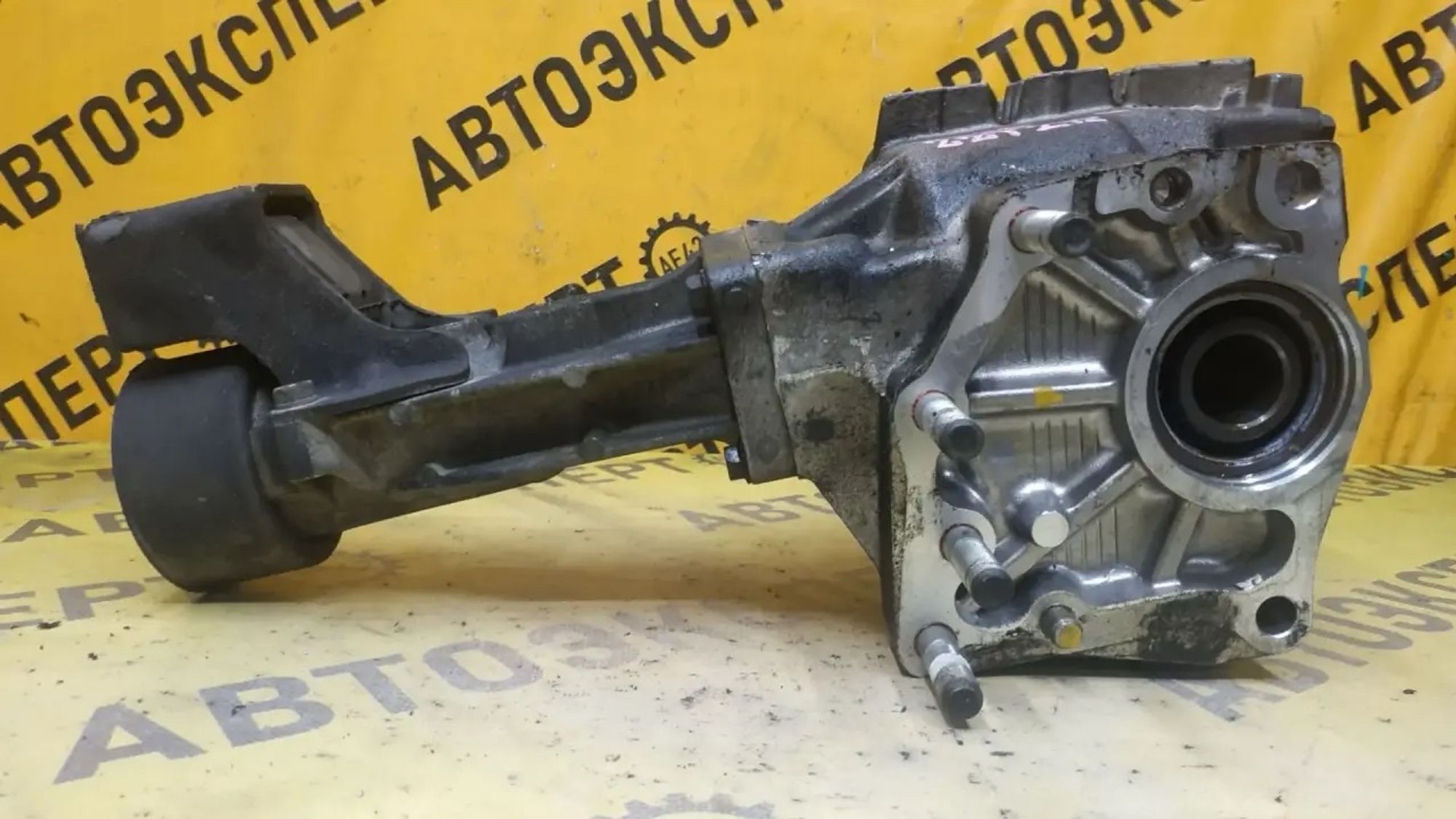 https://ycs.partsauto.market/partsauto-images/thmbs/userImages/87497919e31020c6b1c735431d06908a/part/433d3485-bff9-4383-97c3-71f897bd83f8_1782803099099.jpg
