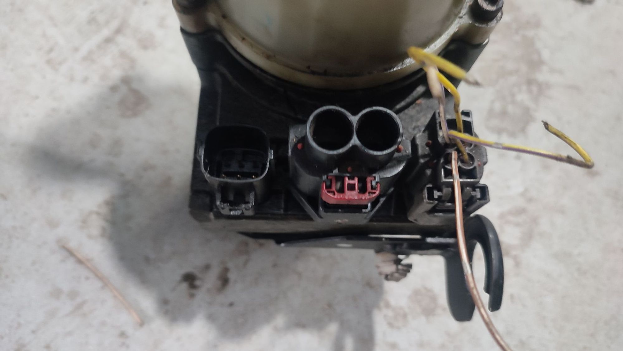 https://ycs.partsauto.market/partsauto-images/thmbs/userImages/87497919e31020c6b1c735431d06908a/part/44337d82-07b8-4fac-a28d-f9695f09e9ef_1741667195941.jpg