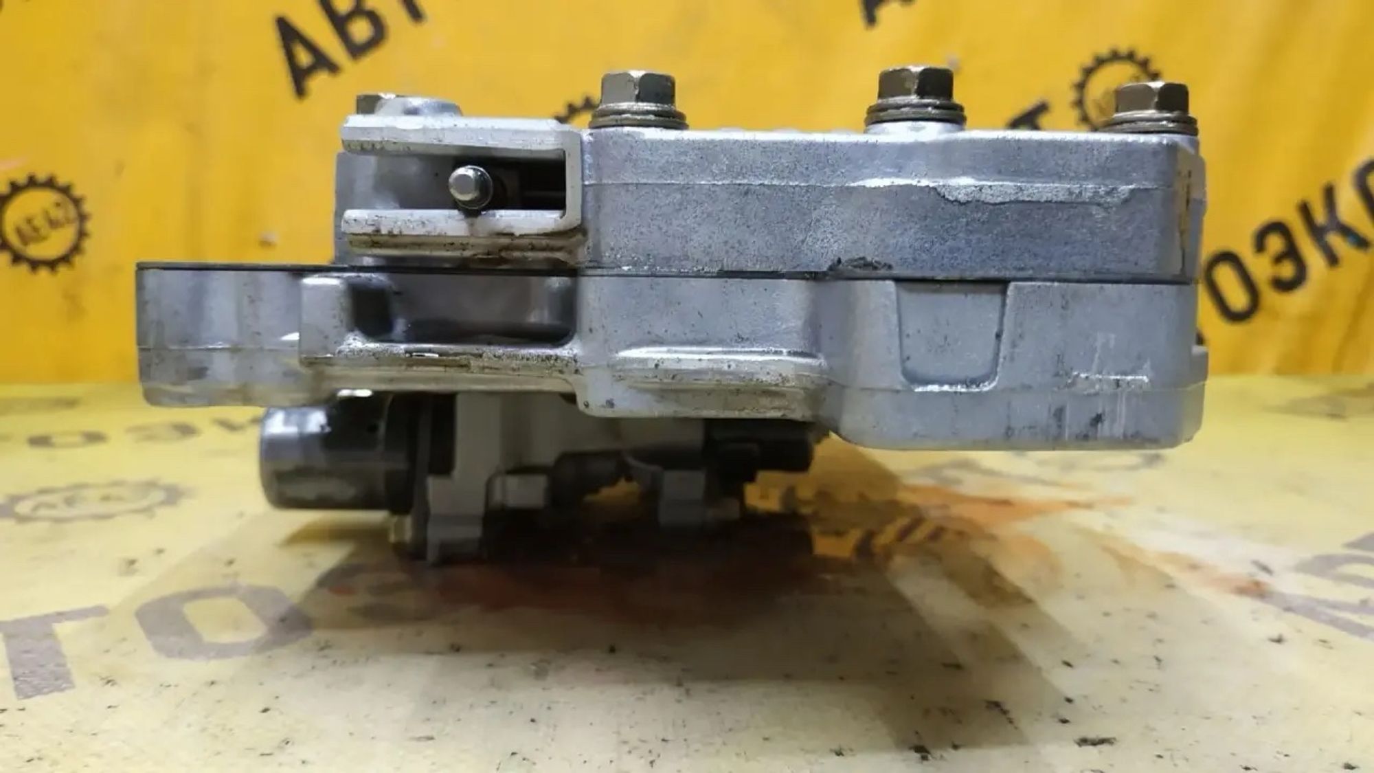 https://ycs.partsauto.market/partsauto-images/thmbs/userImages/87497919e31020c6b1c735431d06908a/part/4621bf4d-4343-4fde-8760-24d416e37591_1782716448409.jpg