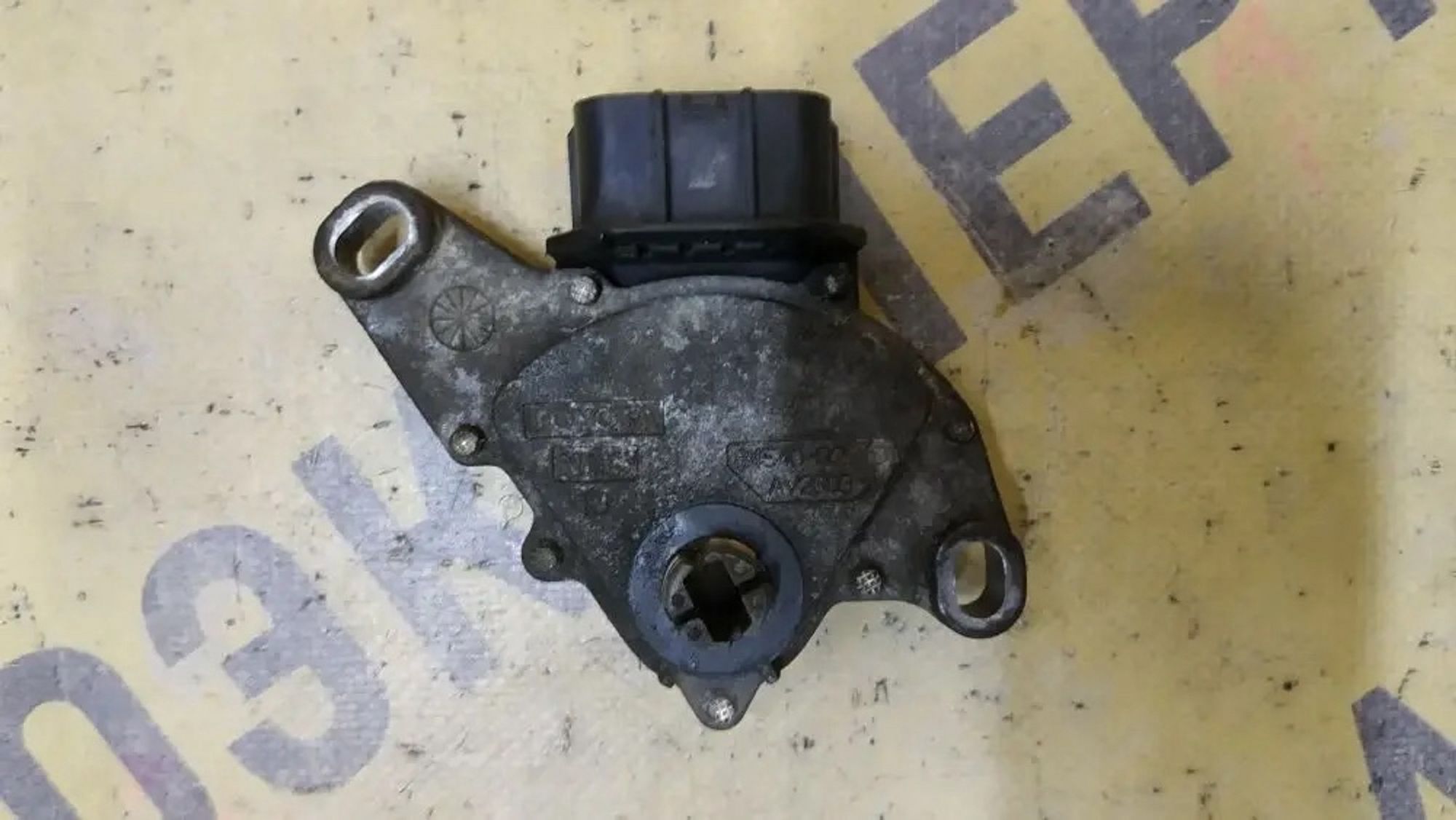 https://ycs.partsauto.market/partsauto-images/thmbs/userImages/87497919e31020c6b1c735431d06908a/part/46381470-ac4e-4939-93ba-38a6ec39d68f_1776407360387.jpg