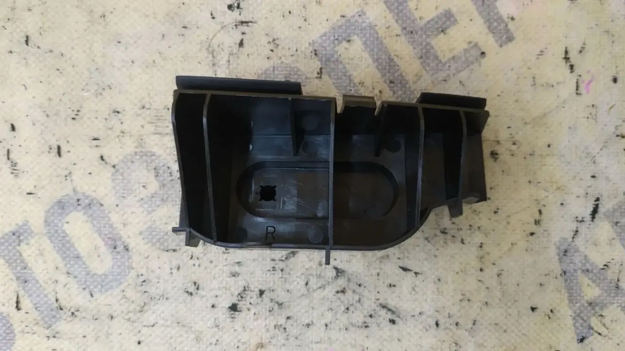 https://ycs.partsauto.market/partsauto-images/thmbs/userImages/87497919e31020c6b1c735431d06908a/part/46dd123b-20ca-4149-a699-a42a00f1380e_1786605350107.jpg