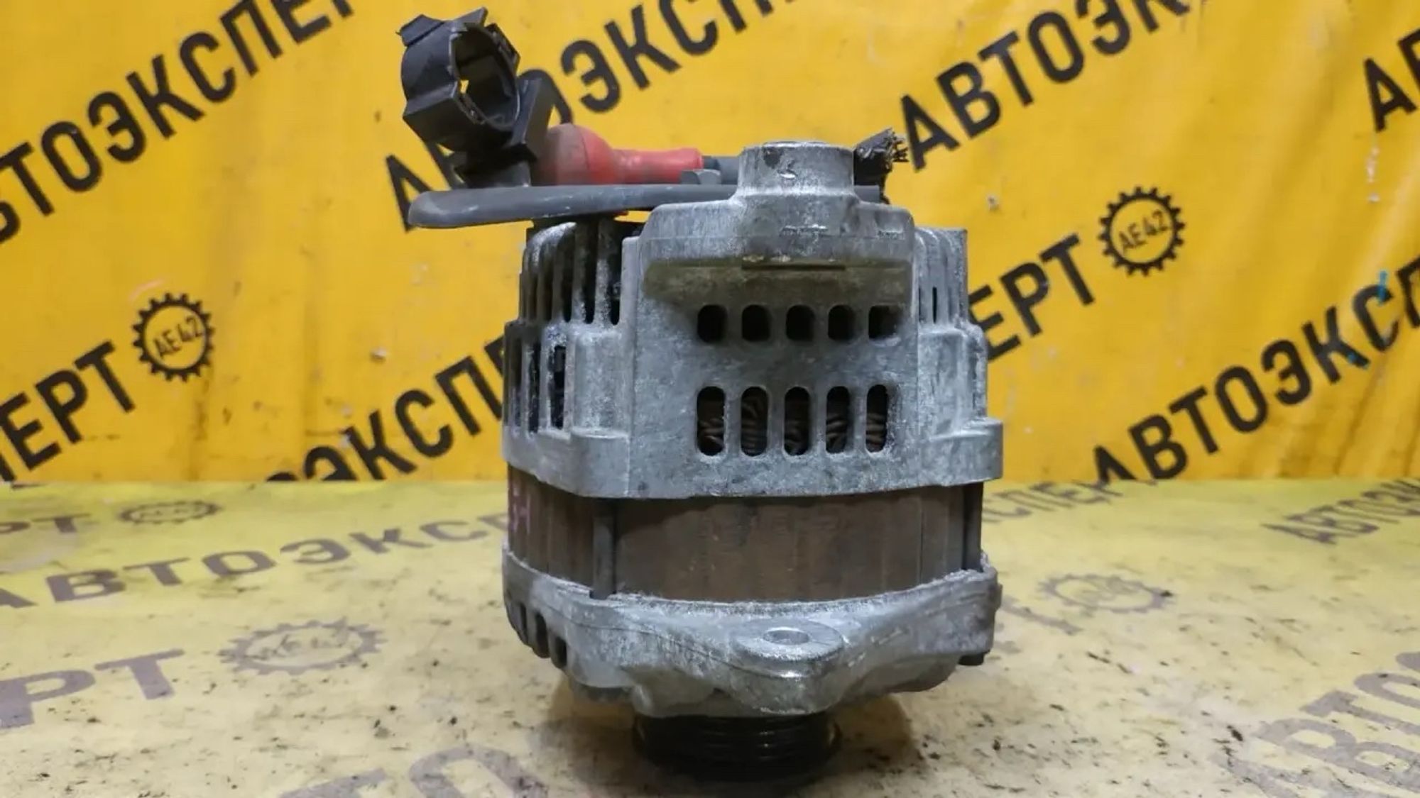 https://ycs.partsauto.market/partsauto-images/thmbs/userImages/87497919e31020c6b1c735431d06908a/part/484a6e4c-eaba-4034-9a62-384b59673b1d_1785125800062.jpg