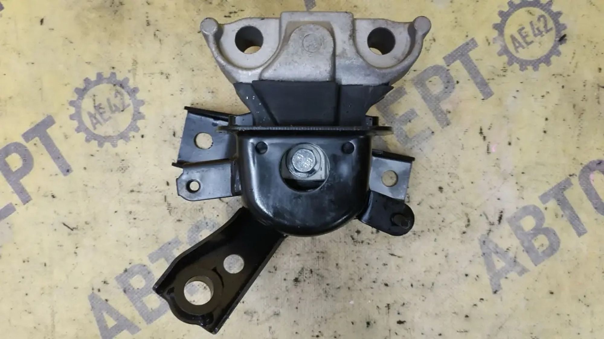 https://ycs.partsauto.market/partsauto-images/thmbs/userImages/87497919e31020c6b1c735431d06908a/part/4c2ea5b0-b4d1-42f5-9893-b228fbb9ac14_1784268129406.jpg