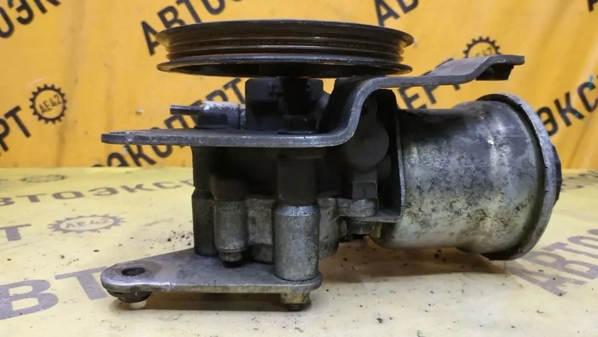 https://ycs.partsauto.market/partsauto-images/thmbs/userImages/87497919e31020c6b1c735431d06908a/part/510a5a2d-d738-4a7e-9afd-e57578d17f62_1777523562726.jpg