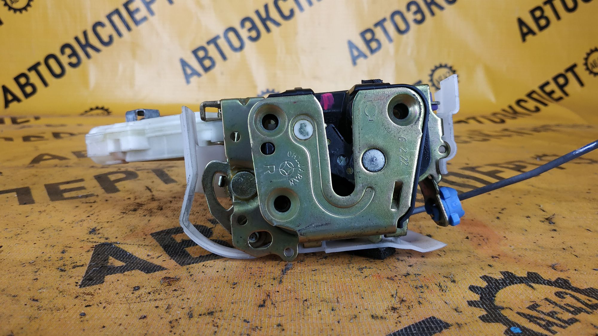 https://ycs.partsauto.market/partsauto-images/thmbs/userImages/87497919e31020c6b1c735431d06908a/part/514562ca-1ade-4721-9ba2-843577a06e66_1712566421793.jpg