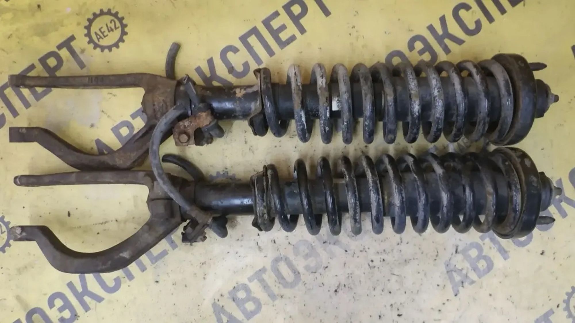 https://ycs.partsauto.market/partsauto-images/thmbs/userImages/87497919e31020c6b1c735431d06908a/part/51cf9444-e875-4e2e-abae-d98a974c7328_1783410538341.jpg