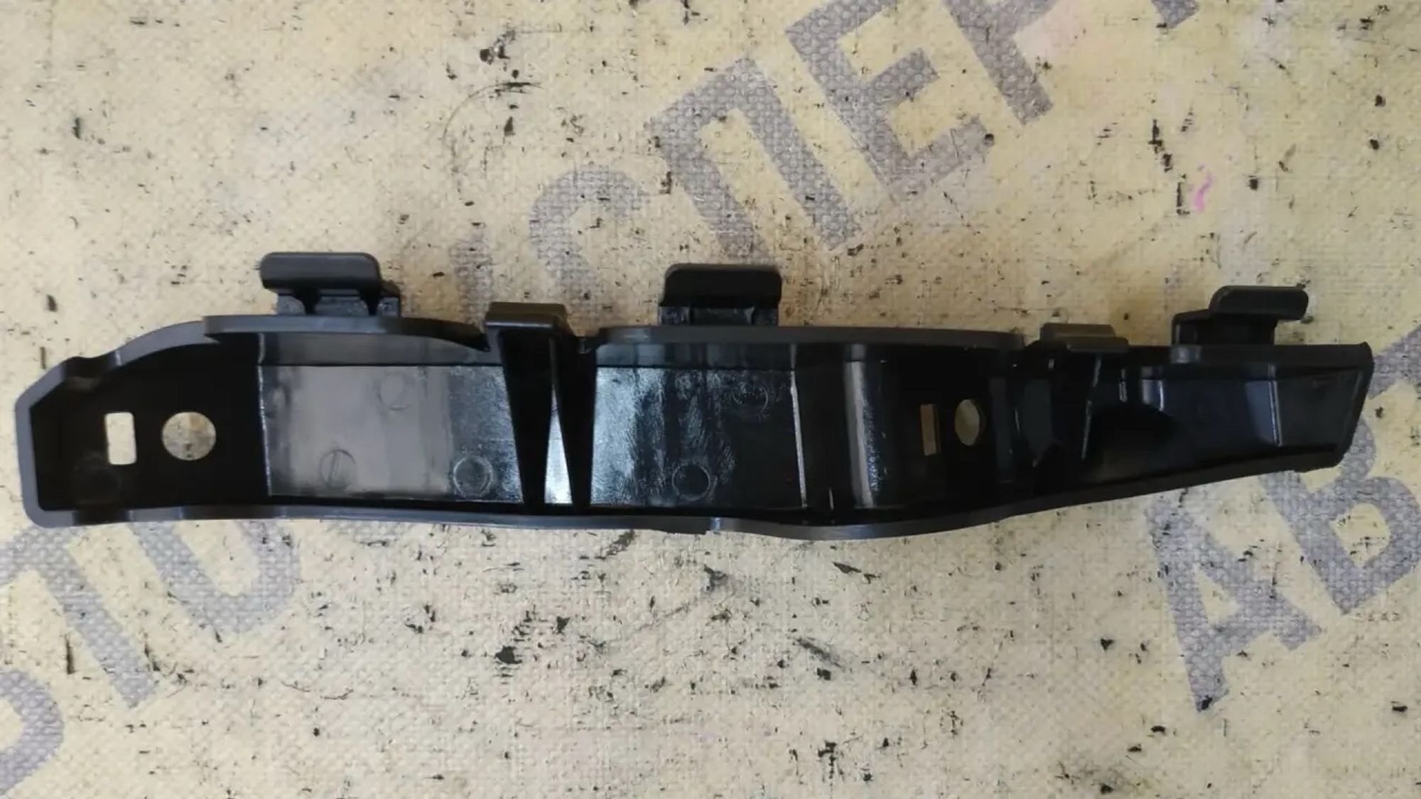 https://ycs.partsauto.market/partsauto-images/thmbs/userImages/87497919e31020c6b1c735431d06908a/part/52bb82ae-5358-431b-9bc2-59b93996a559_1786091062287.jpg