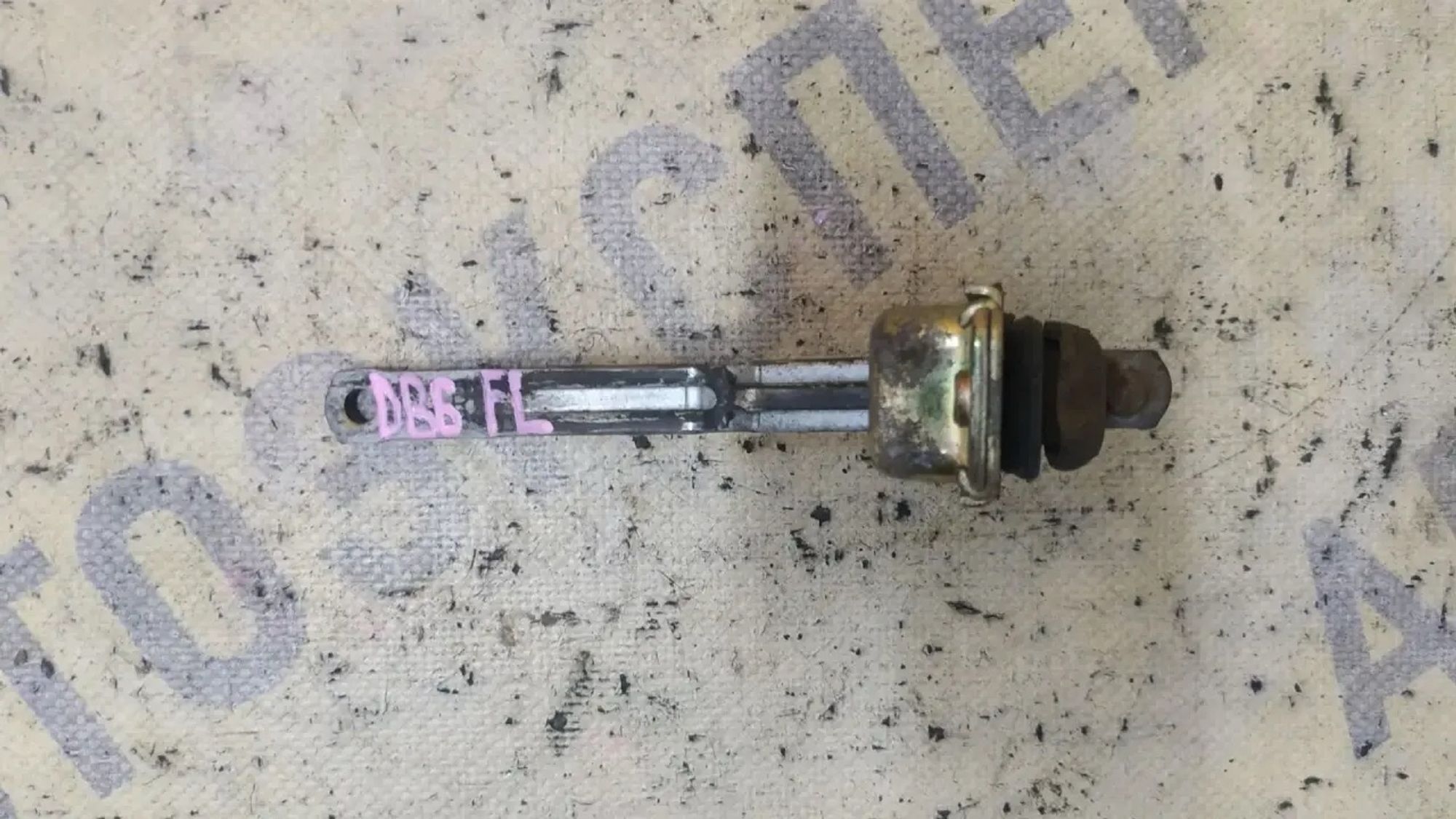 https://ycs.partsauto.market/partsauto-images/thmbs/userImages/87497919e31020c6b1c735431d06908a/part/5462662c-838b-4ad4-a7aa-1ef705b3c5d2_1783327220416.jpg