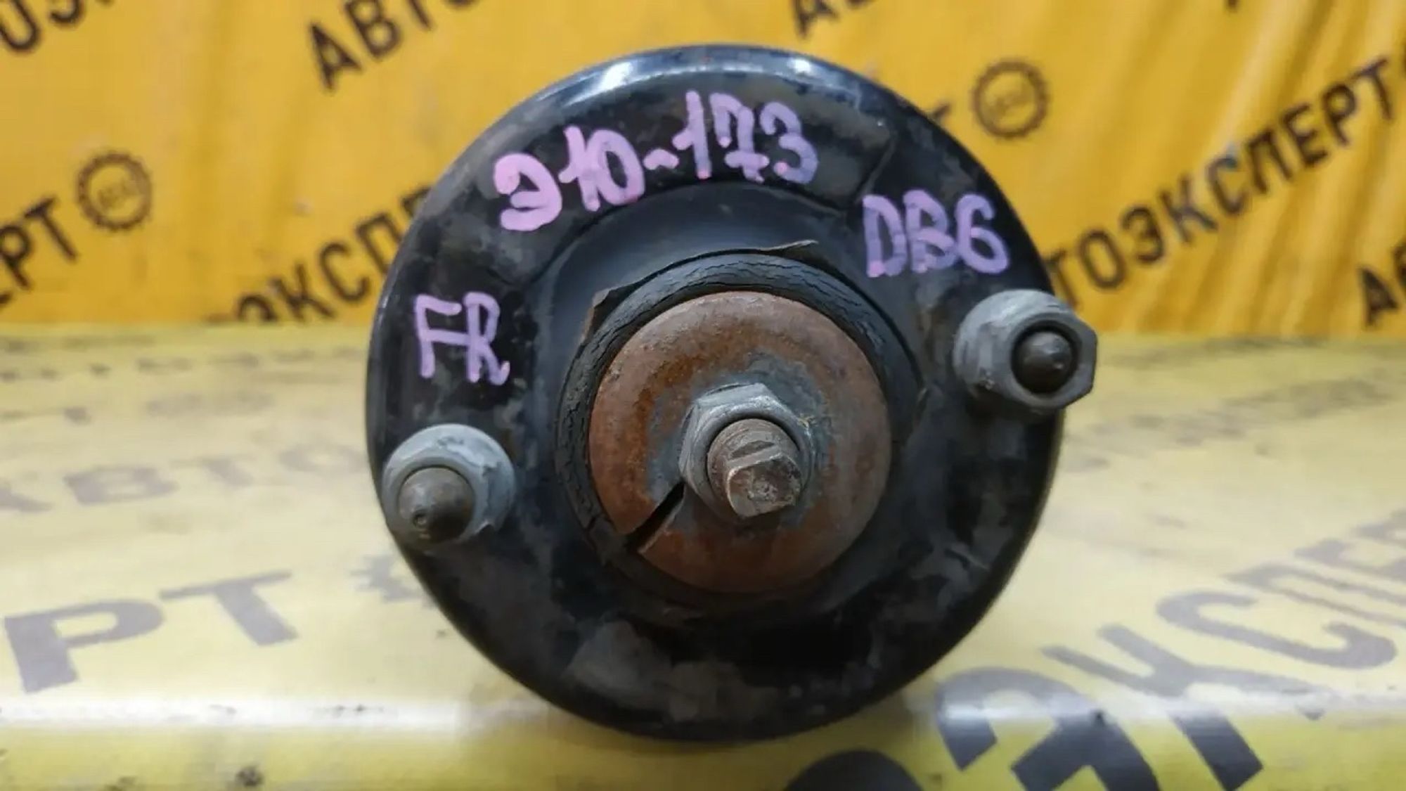 https://ycs.partsauto.market/partsauto-images/thmbs/userImages/87497919e31020c6b1c735431d06908a/part/56c7f289-c207-4f56-81a3-02b1abe14c3b_1786002907131.jpg