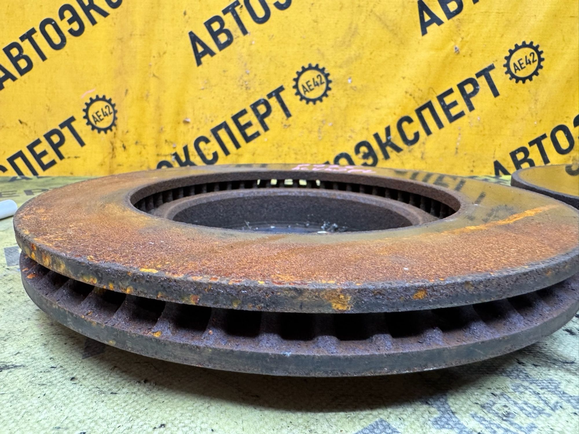 https://ycs.partsauto.market/partsauto-images/thmbs/userImages/87497919e31020c6b1c735431d06908a/part/5e291706-ea38-41df-87d9-d254c0b642ef_1787115562361.jpg