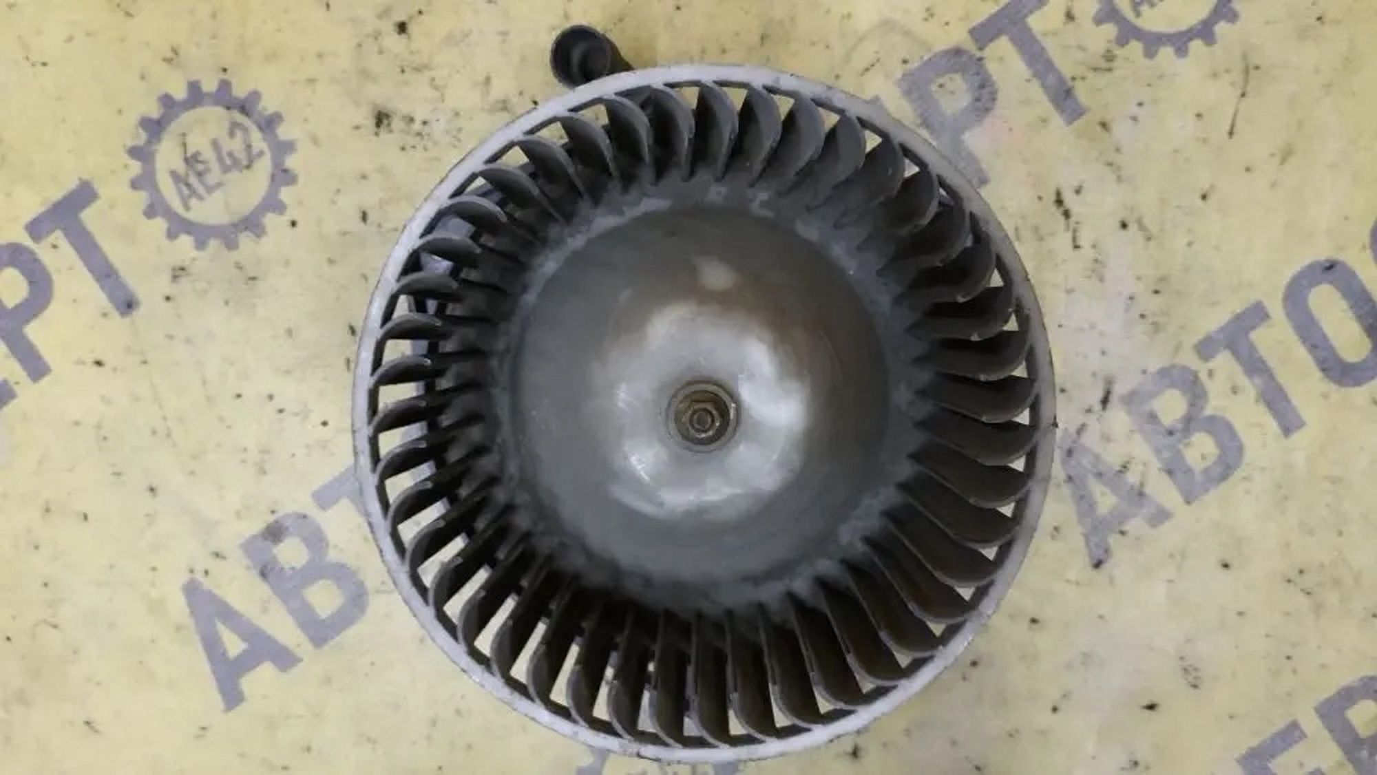 https://ycs.partsauto.market/partsauto-images/thmbs/userImages/87497919e31020c6b1c735431d06908a/part/62a918ac-7c72-44d9-a4c3-4727b5453f21_1780822108256.jpg
