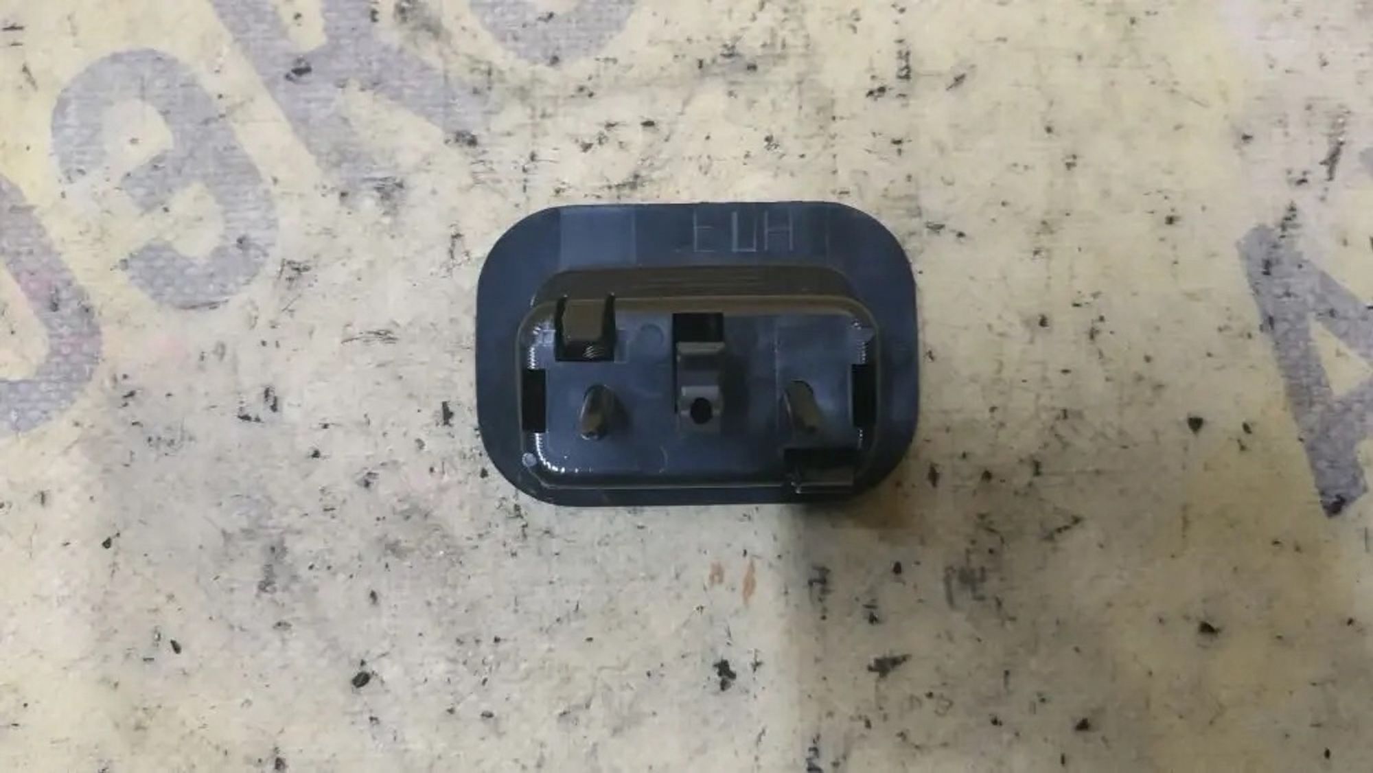 https://ycs.partsauto.market/partsauto-images/thmbs/userImages/87497919e31020c6b1c735431d06908a/part/67163b39-e7ed-4ee9-8802-26a5cedfacfe_1780814500425.jpg