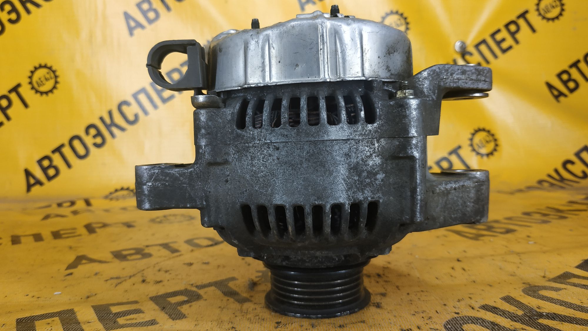 https://ycs.partsauto.market/partsauto-images/thmbs/userImages/87497919e31020c6b1c735431d06908a/part/67183cf9-2784-40f5-a17f-f3aa8cd3f7a5_1718786596047.jpg