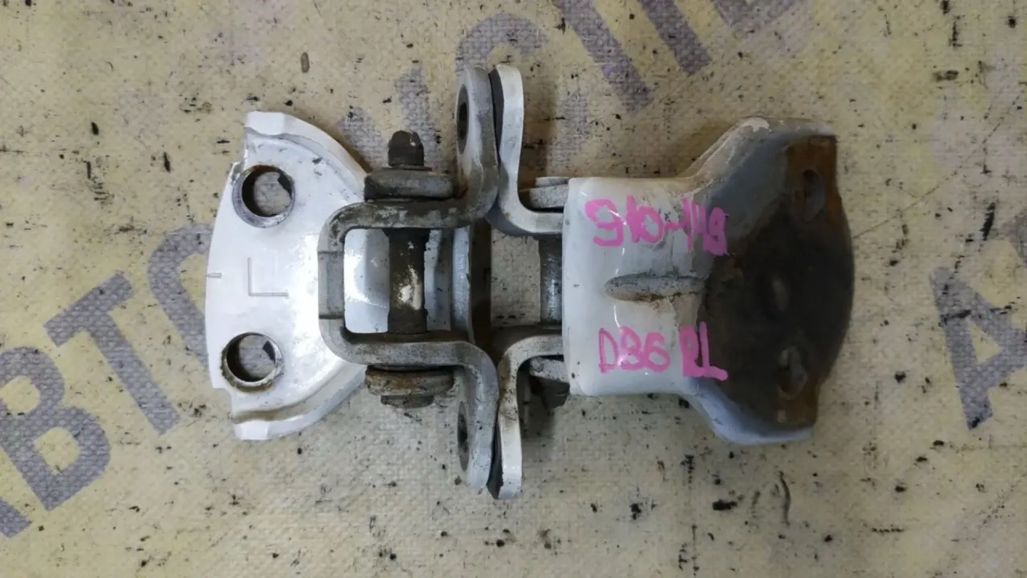 https://ycs.partsauto.market/partsauto-images/thmbs/userImages/87497919e31020c6b1c735431d06908a/part/67667a94-e870-40ba-bb14-80de00370108_1783651755607.jpg