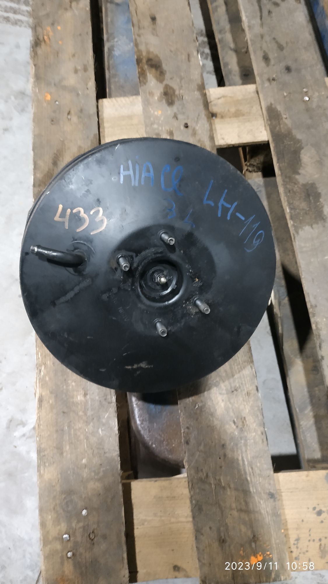https://ycs.partsauto.market/partsauto-images/thmbs/userImages/87497919e31020c6b1c735431d06908a/part/69d3dd15-7cb2-42e6-84e0-f4e1f43eaf71_1694501705737.jpg