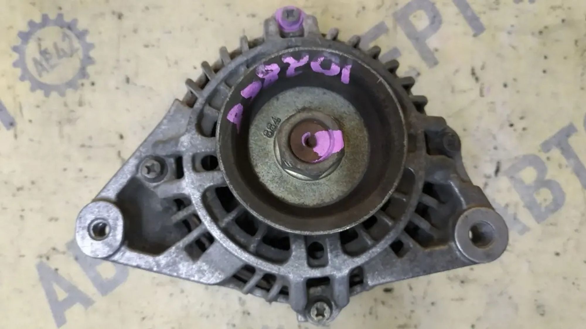 https://ycs.partsauto.market/partsauto-images/thmbs/userImages/87497919e31020c6b1c735431d06908a/part/6bb9b30e-f36e-4ddf-b23c-4f76ed29b3fb_1786090659735.jpg