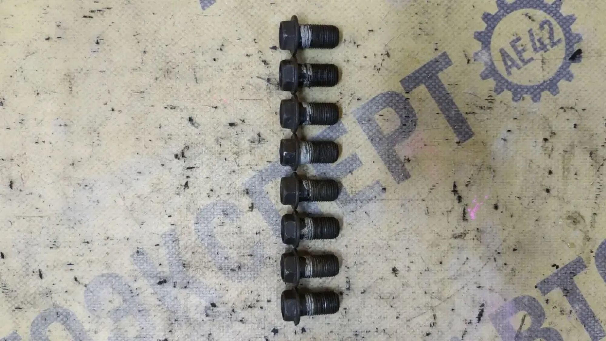 https://ycs.partsauto.market/partsauto-images/thmbs/userImages/87497919e31020c6b1c735431d06908a/part/6bf16ac5-2fef-4f74-af39-6138ac100ddc_1784005691451.jpg