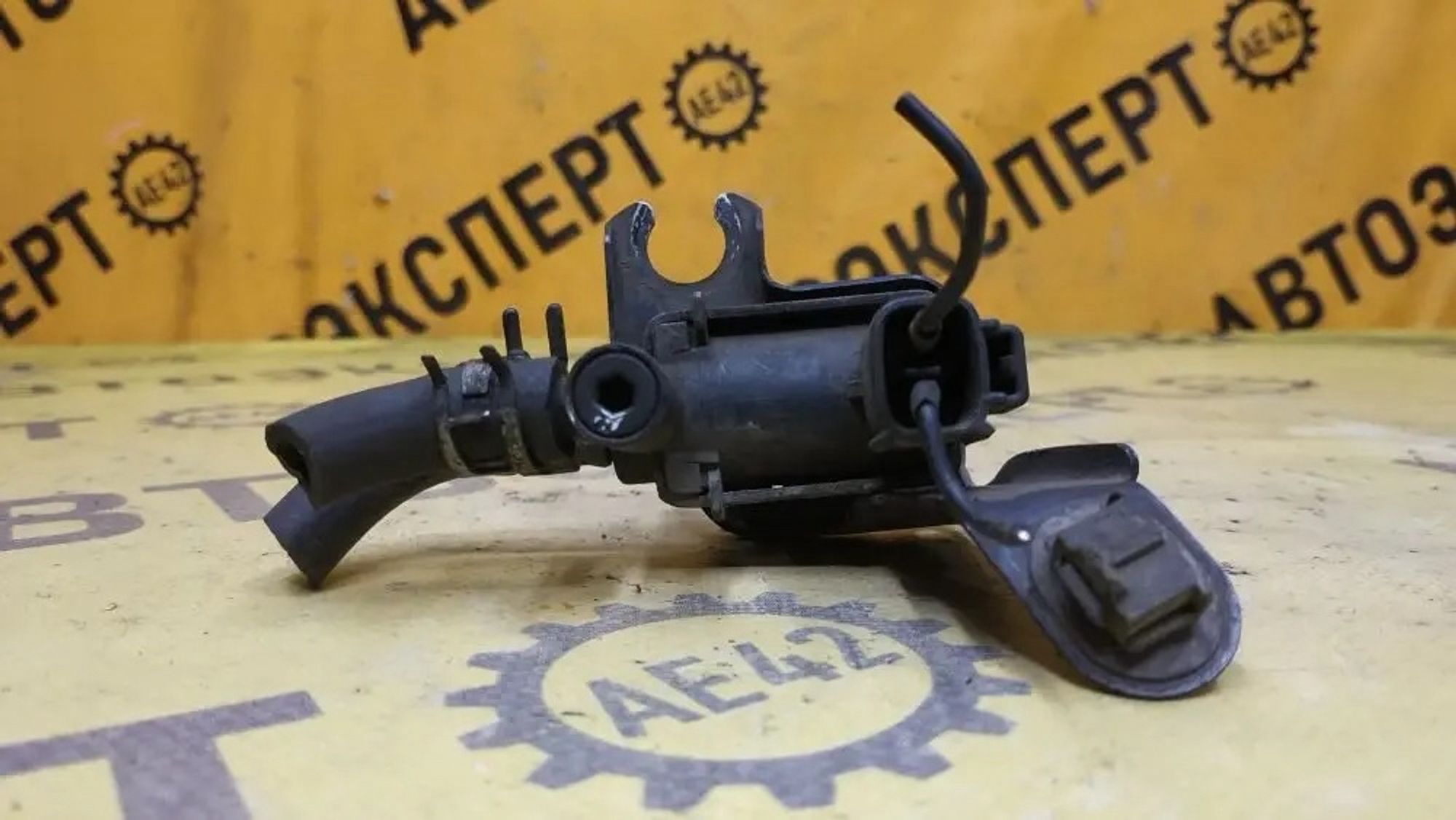 https://ycs.partsauto.market/partsauto-images/thmbs/userImages/87497919e31020c6b1c735431d06908a/part/70cb2af4-e828-42e5-9e85-31e027d30cf4_1777463705964.jpg