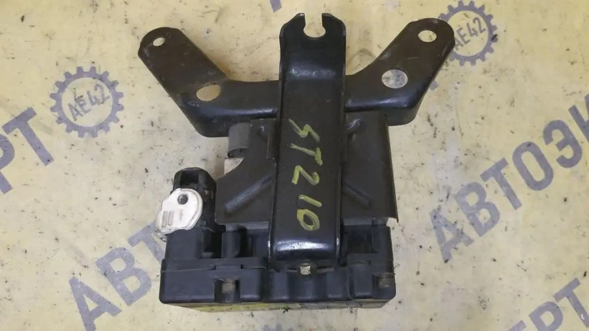 https://ycs.partsauto.market/partsauto-images/thmbs/userImages/87497919e31020c6b1c735431d06908a/part/71eb0186-4e4f-4f2c-ad21-a364bf4fd00c_1779781854634.jpg