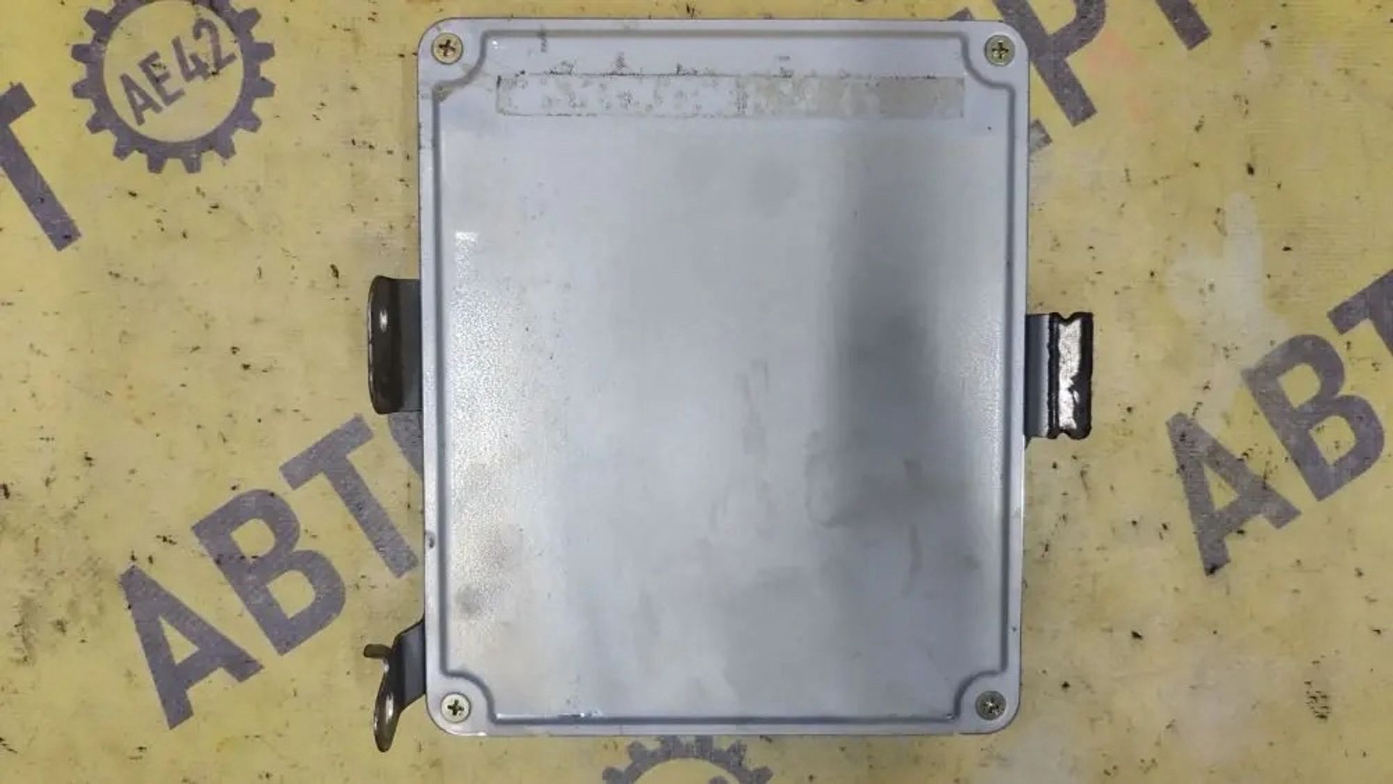 https://ycs.partsauto.market/partsauto-images/thmbs/userImages/87497919e31020c6b1c735431d06908a/part/73afa9b1-a152-4839-b89e-6ca57cbe35ee_1777523830236.jpg