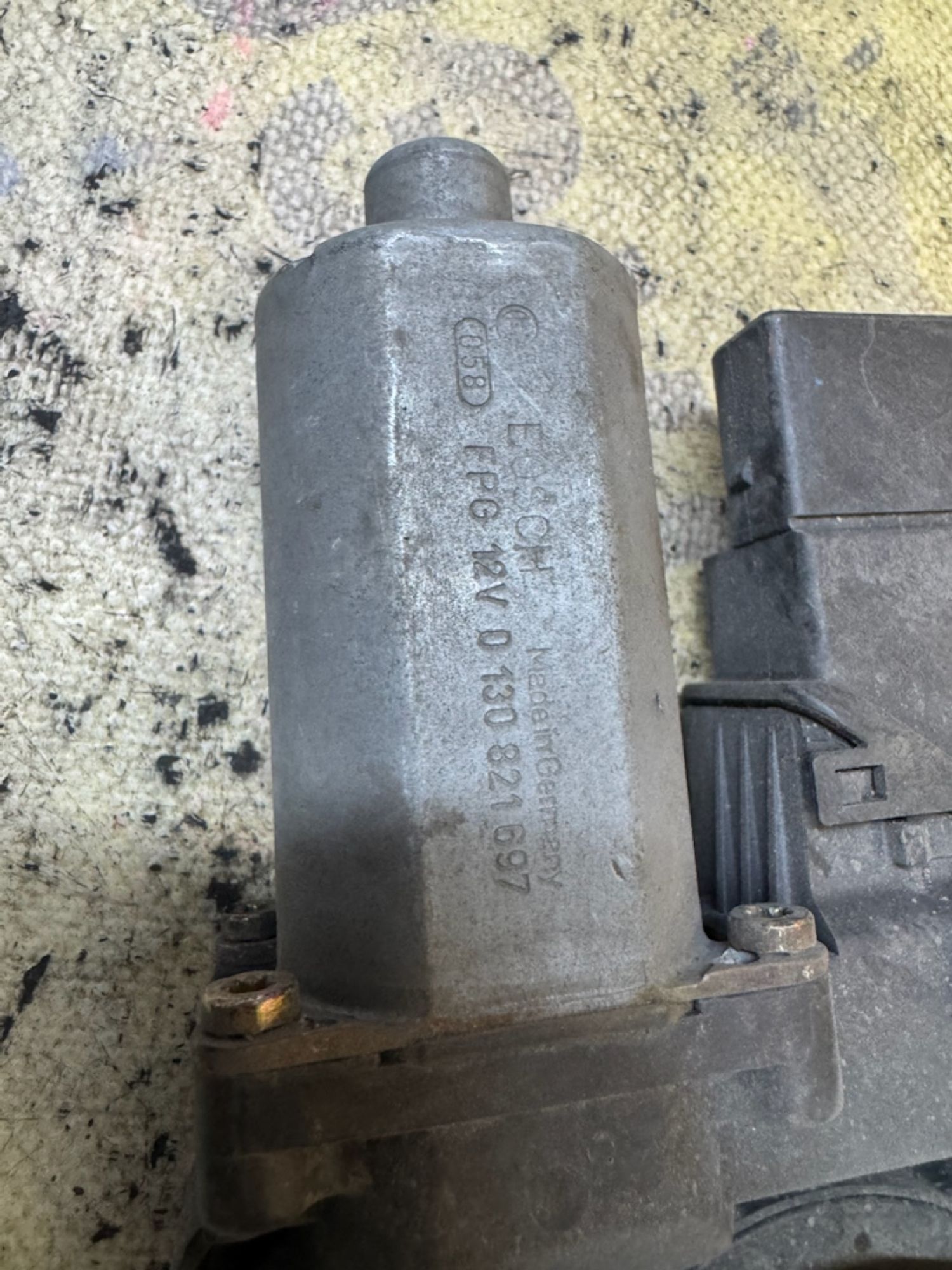 https://ycs.partsauto.market/partsauto-images/thmbs/userImages/87497919e31020c6b1c735431d06908a/part/74814330-c835-4e34-a2e7-ca0194503a4b_1787550491439.jpg