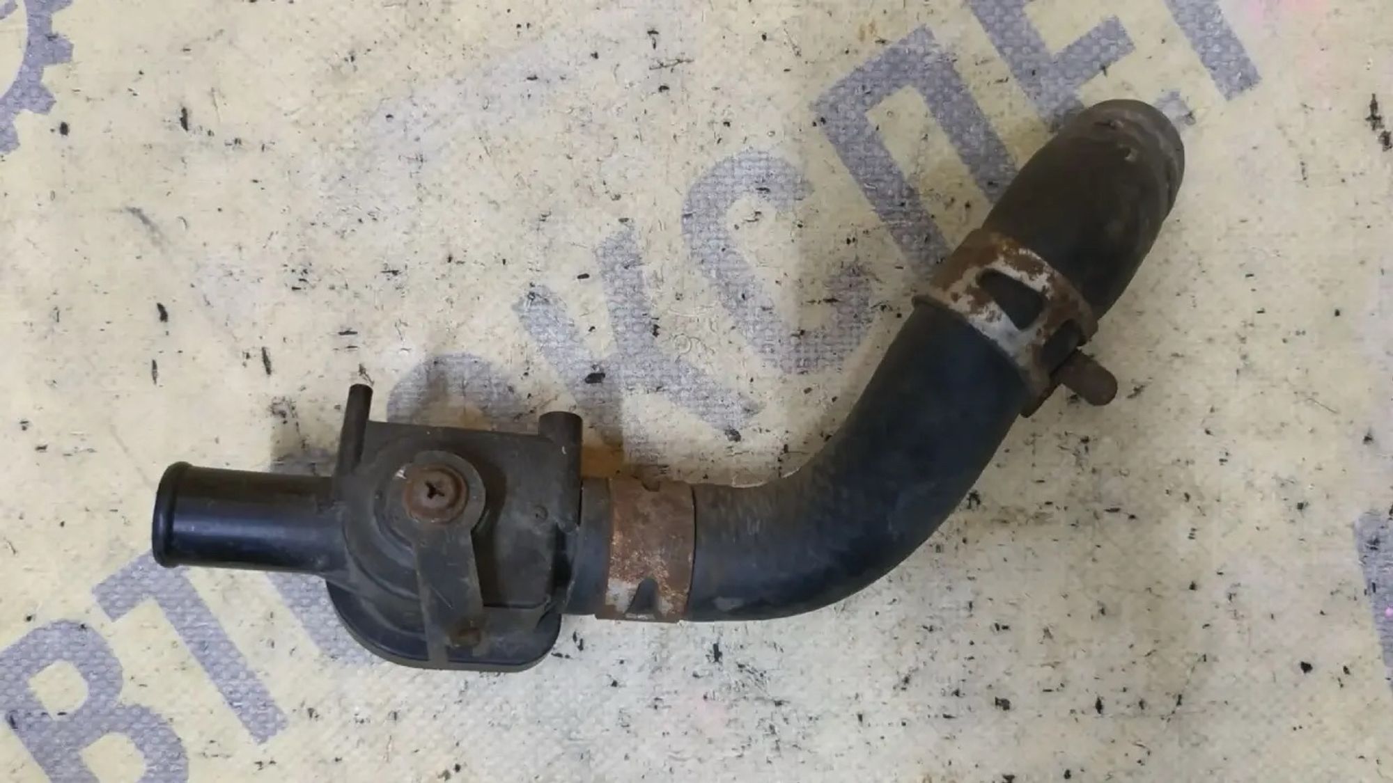 https://ycs.partsauto.market/partsauto-images/thmbs/userImages/87497919e31020c6b1c735431d06908a/part/7542ab72-625a-4c44-9bc0-9b86f229a2e8_1781834602784.jpg