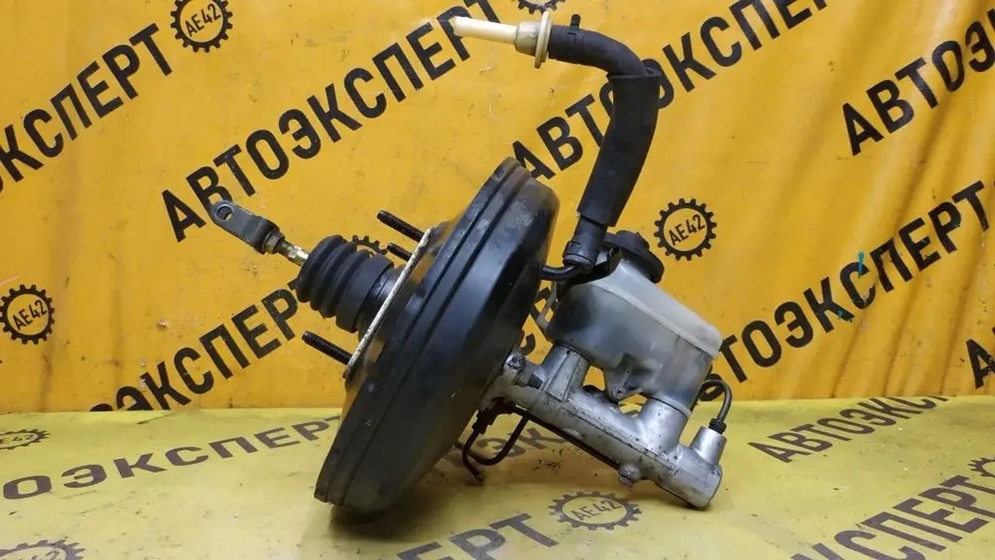 https://ycs.partsauto.market/partsauto-images/thmbs/userImages/87497919e31020c6b1c735431d06908a/part/75b951ed-4df1-4acf-8700-6e09350d804d_1777523376102.jpg