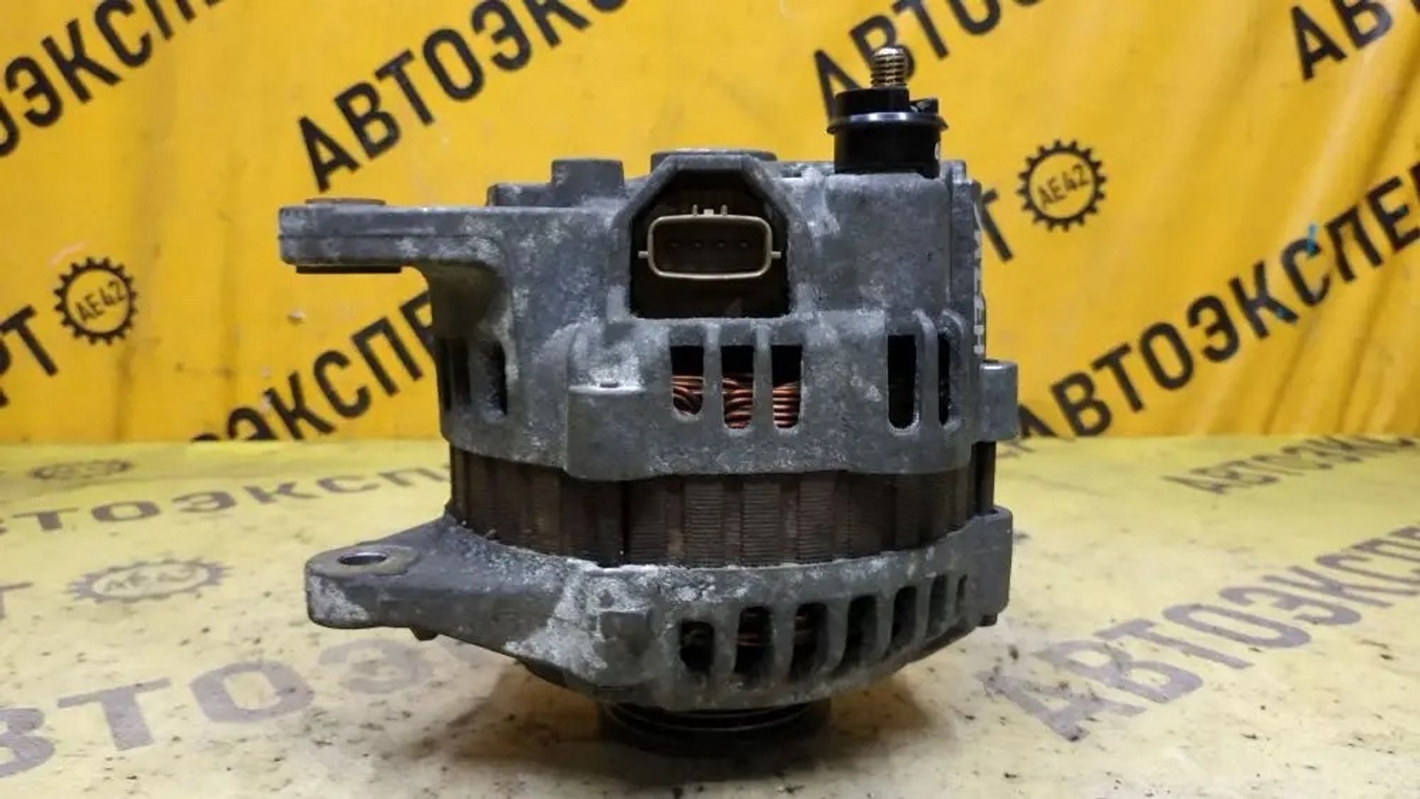 https://ycs.partsauto.market/partsauto-images/thmbs/userImages/87497919e31020c6b1c735431d06908a/part/781cec39-4561-426f-b831-08a45f8eaf37_1780325643507.jpg