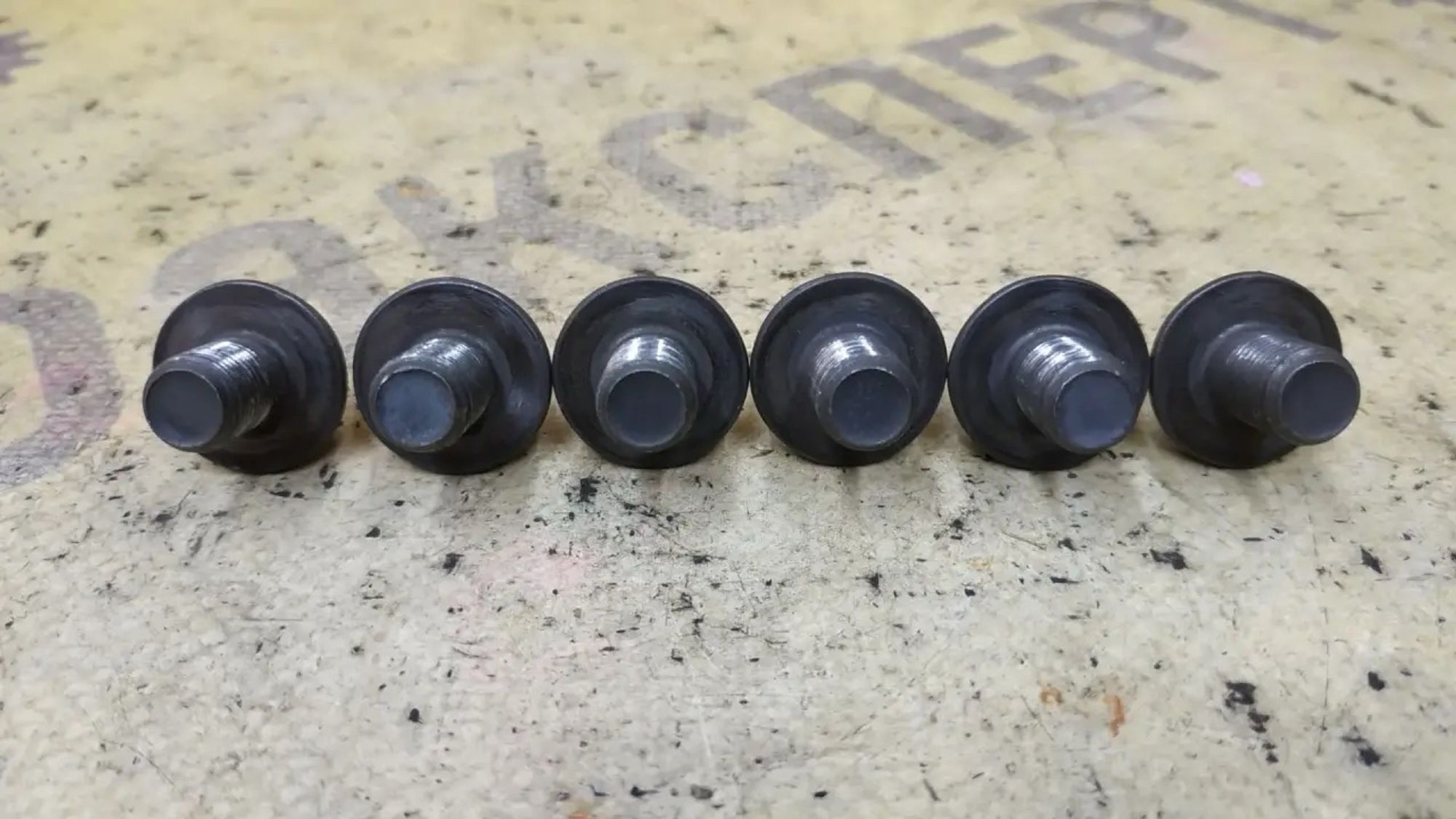 https://ycs.partsauto.market/partsauto-images/thmbs/userImages/87497919e31020c6b1c735431d06908a/part/7b8d10ab-67b7-443b-b1b7-c25ea06fbf38_1782441890612.jpg