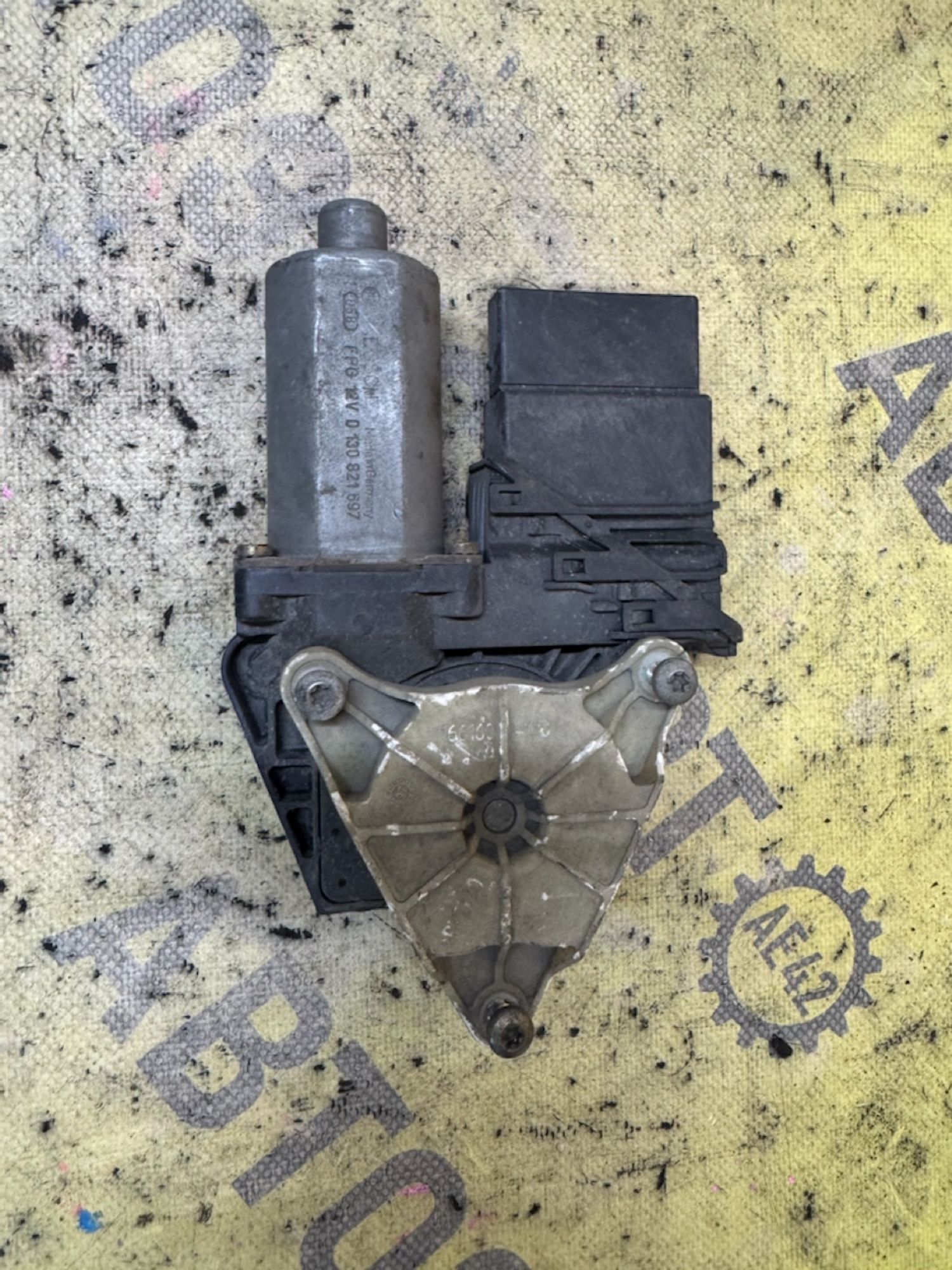 https://ycs.partsauto.market/partsauto-images/thmbs/userImages/87497919e31020c6b1c735431d06908a/part/7e435c38-7773-46f5-a8d7-ad944c0c4cf6_1787550494932.jpg