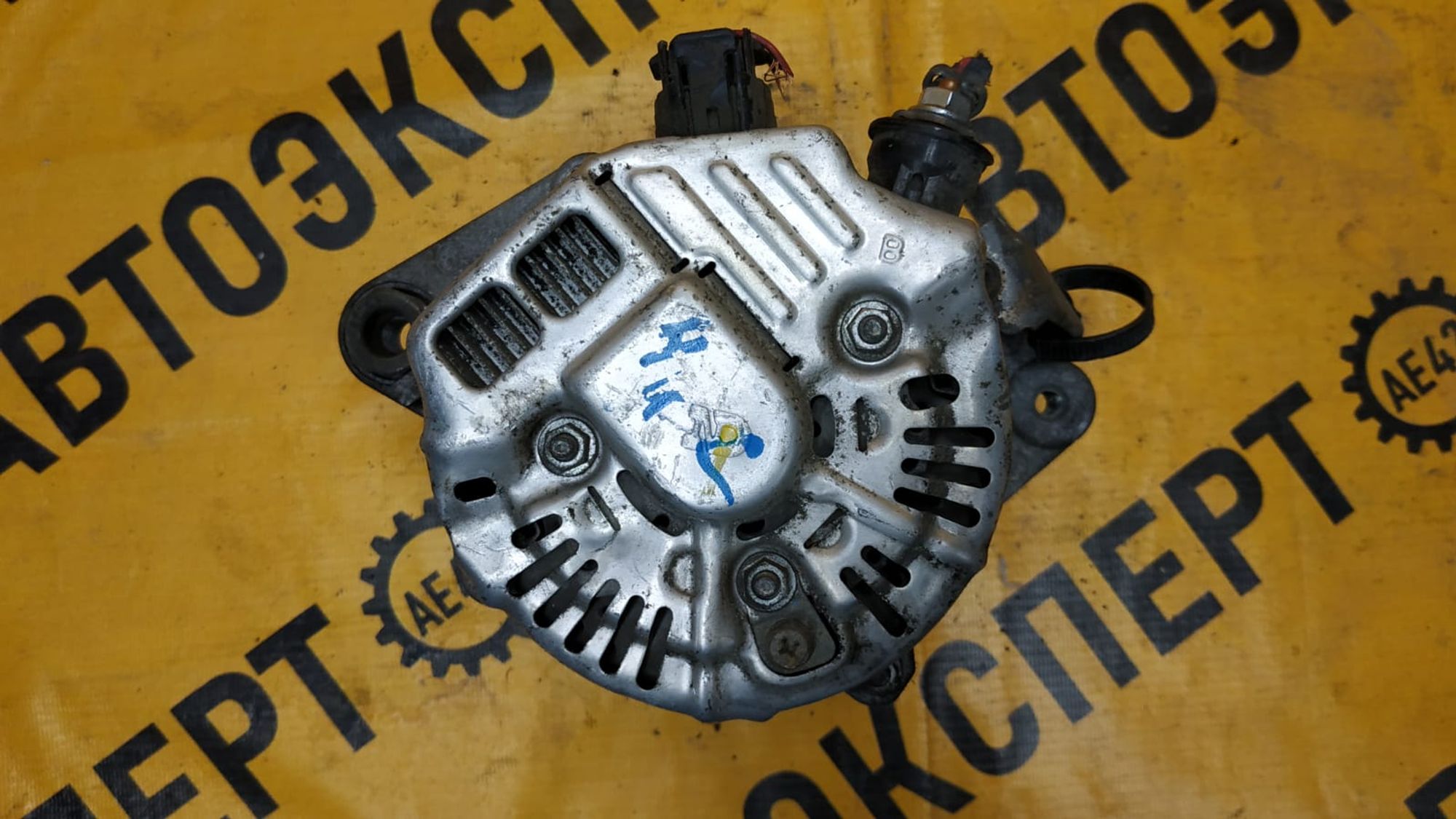 https://ycs.partsauto.market/partsauto-images/thmbs/userImages/87497919e31020c6b1c735431d06908a/part/84a514d6-01fb-4ea6-8099-a421fb4d8654_1737867810034.jpg
