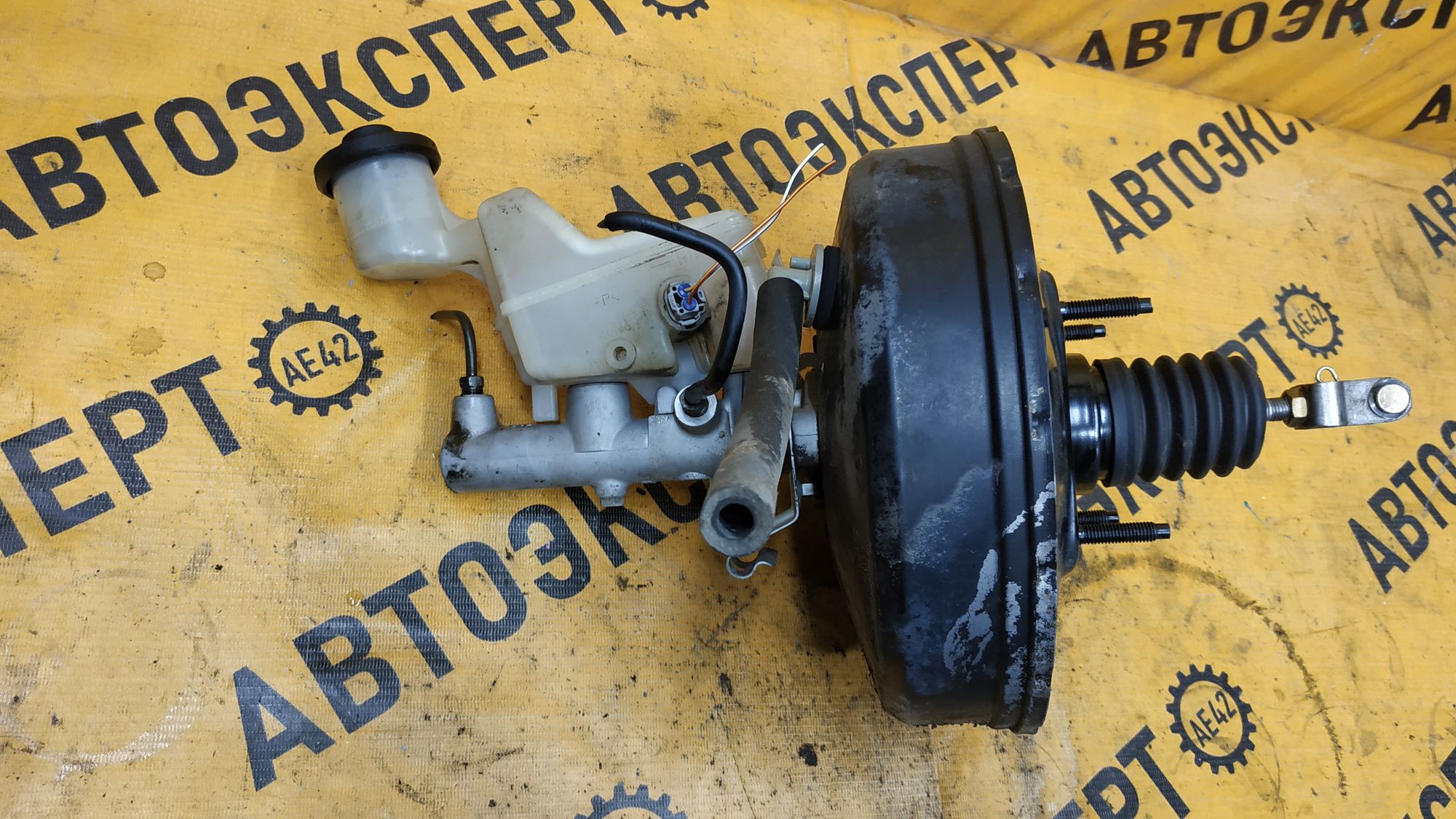 https://ycs.partsauto.market/partsauto-images/thmbs/userImages/87497919e31020c6b1c735431d06908a/part/85992c3e-0812-42fd-bf90-db5747588f13_1748501587632.jpg