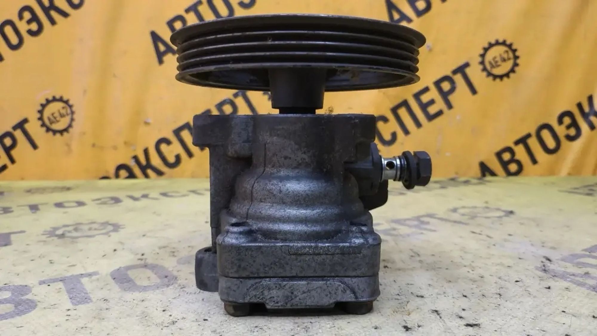 https://ycs.partsauto.market/partsauto-images/thmbs/userImages/87497919e31020c6b1c735431d06908a/part/8662f5df-2d6b-4f21-8576-fdaa00c7ddad_1782205259450.jpg
