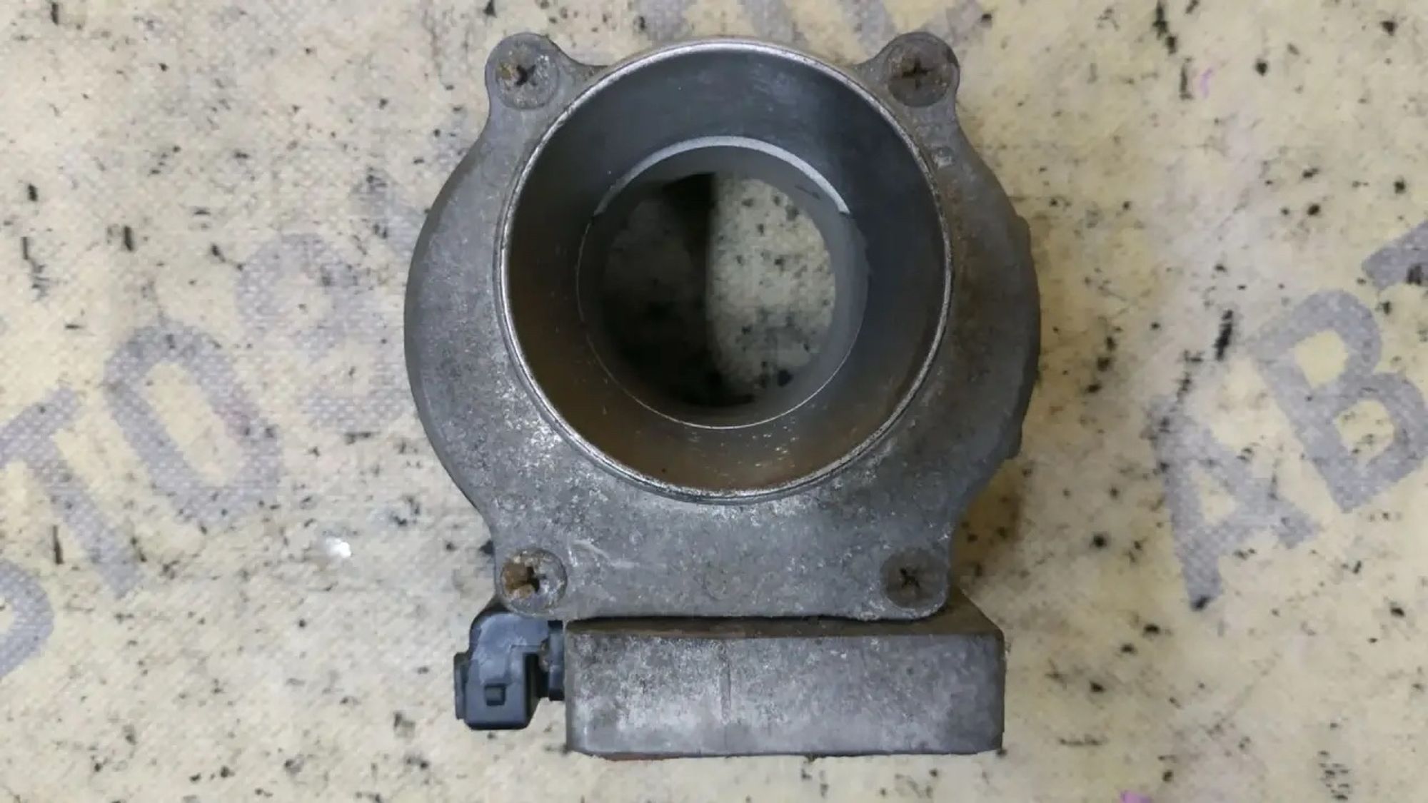 https://ycs.partsauto.market/partsauto-images/thmbs/userImages/87497919e31020c6b1c735431d06908a/part/879275ac-efbb-4072-bb5c-6d9a48a9649d_1788407051551.jpg