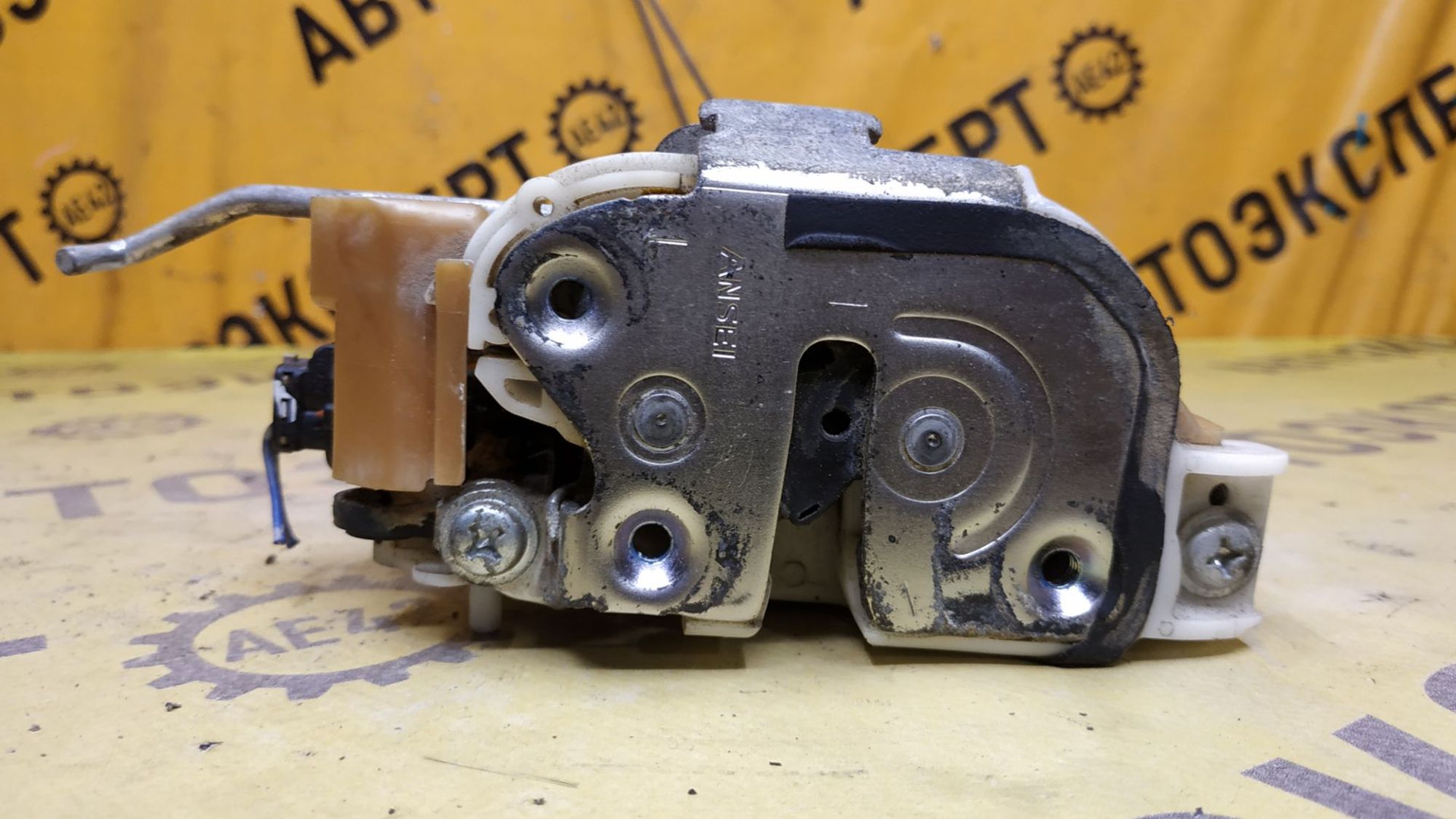 https://ycs.partsauto.market/partsauto-images/thmbs/userImages/87497919e31020c6b1c735431d06908a/part/87fa0112-3312-45d2-930a-6d8e70a8d624_1780986522570.jpg